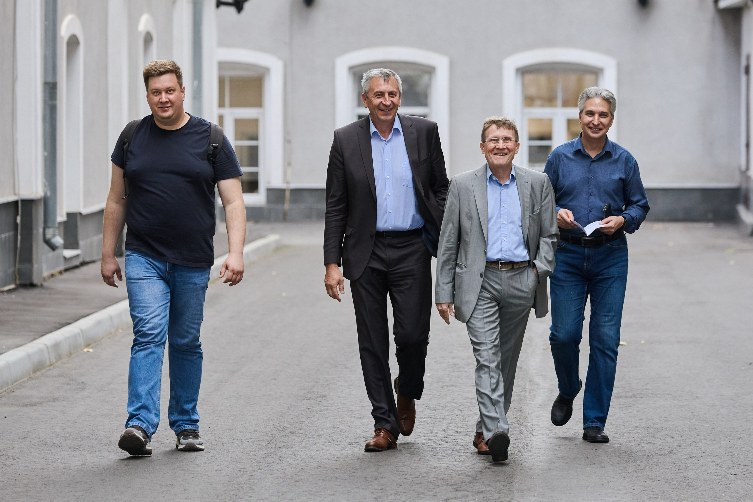 День знаний ВШБ 2025. Фотограф Иван Косарев