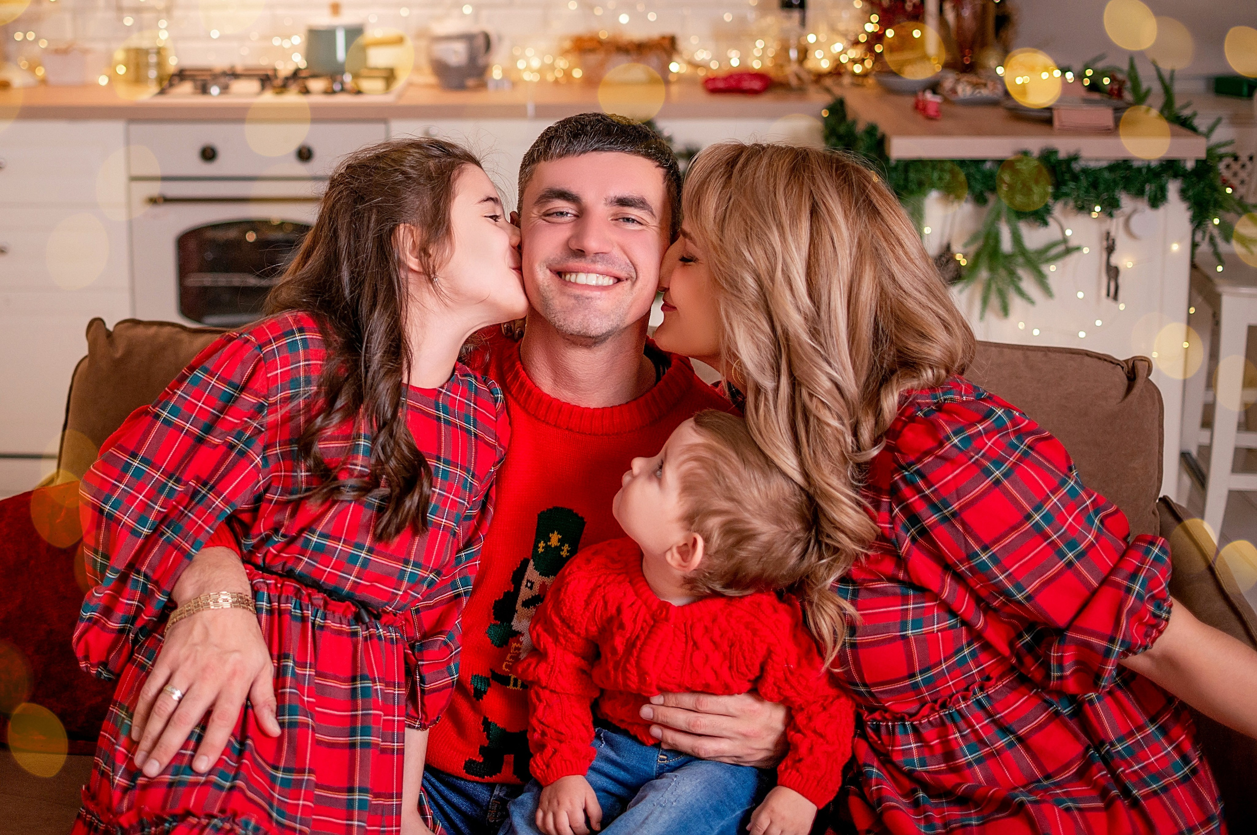 Новогодняя семейная фотосессия в Краснодаре 2023-2024. Фотограф новорожденных Краснодар Малышенко Надежда