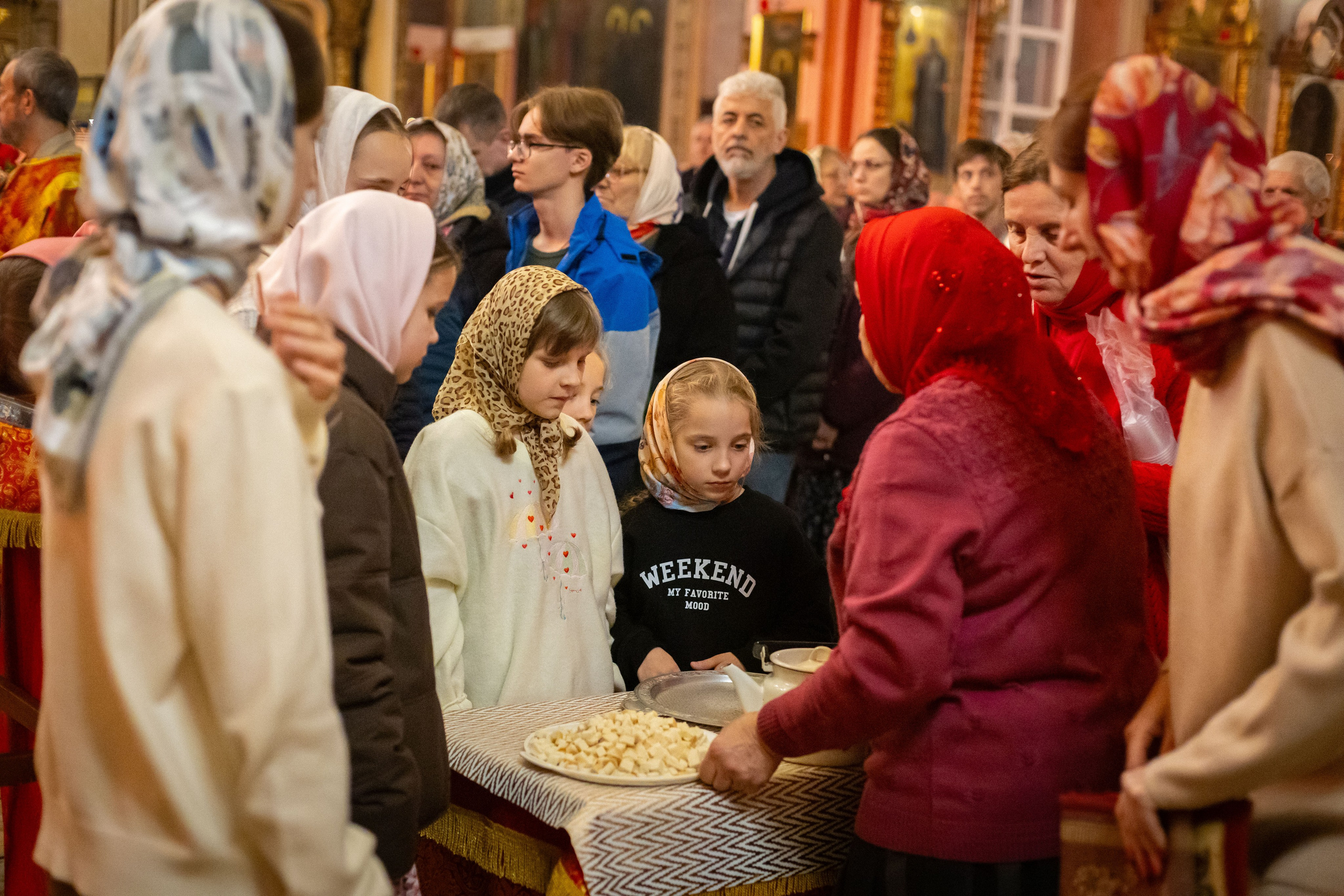 Пасха Воскресенский храм с Ашитково. Семейный и детский фотограф Анна Петракова