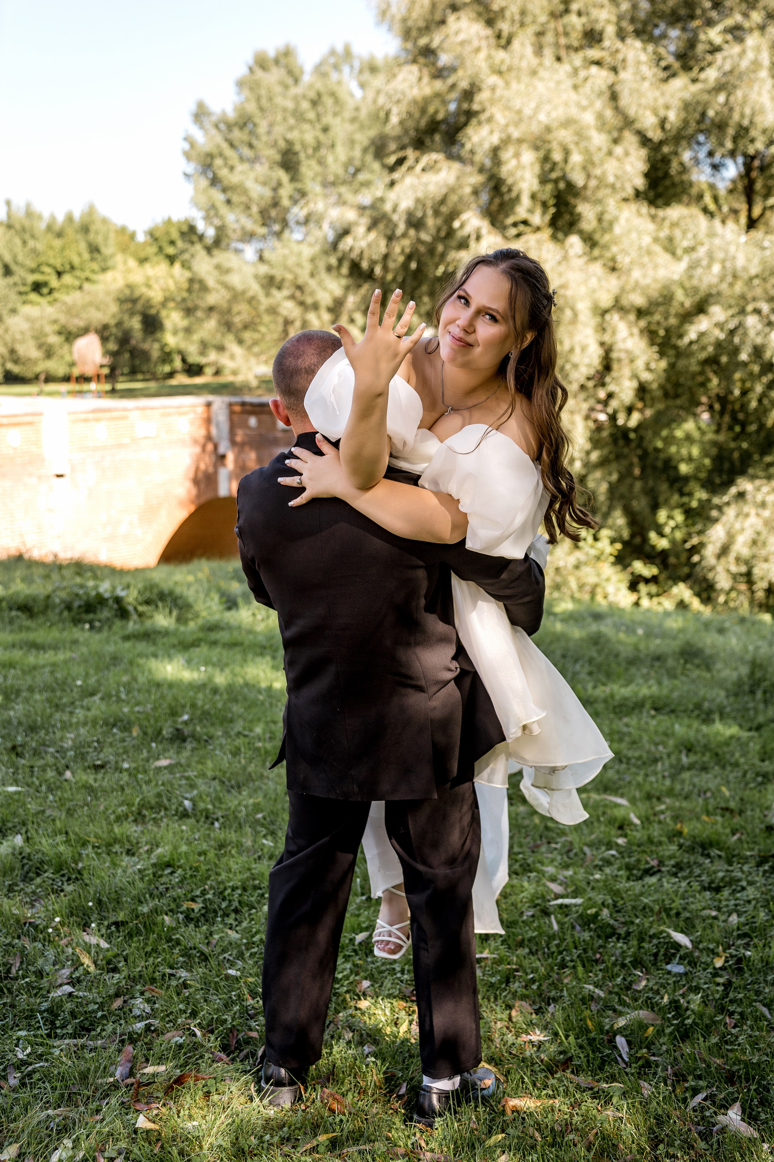 Елизавета и Артем. ЗАГС и прогулка. Фотограф и видеограф в Москве и Московской области Мария Вишня