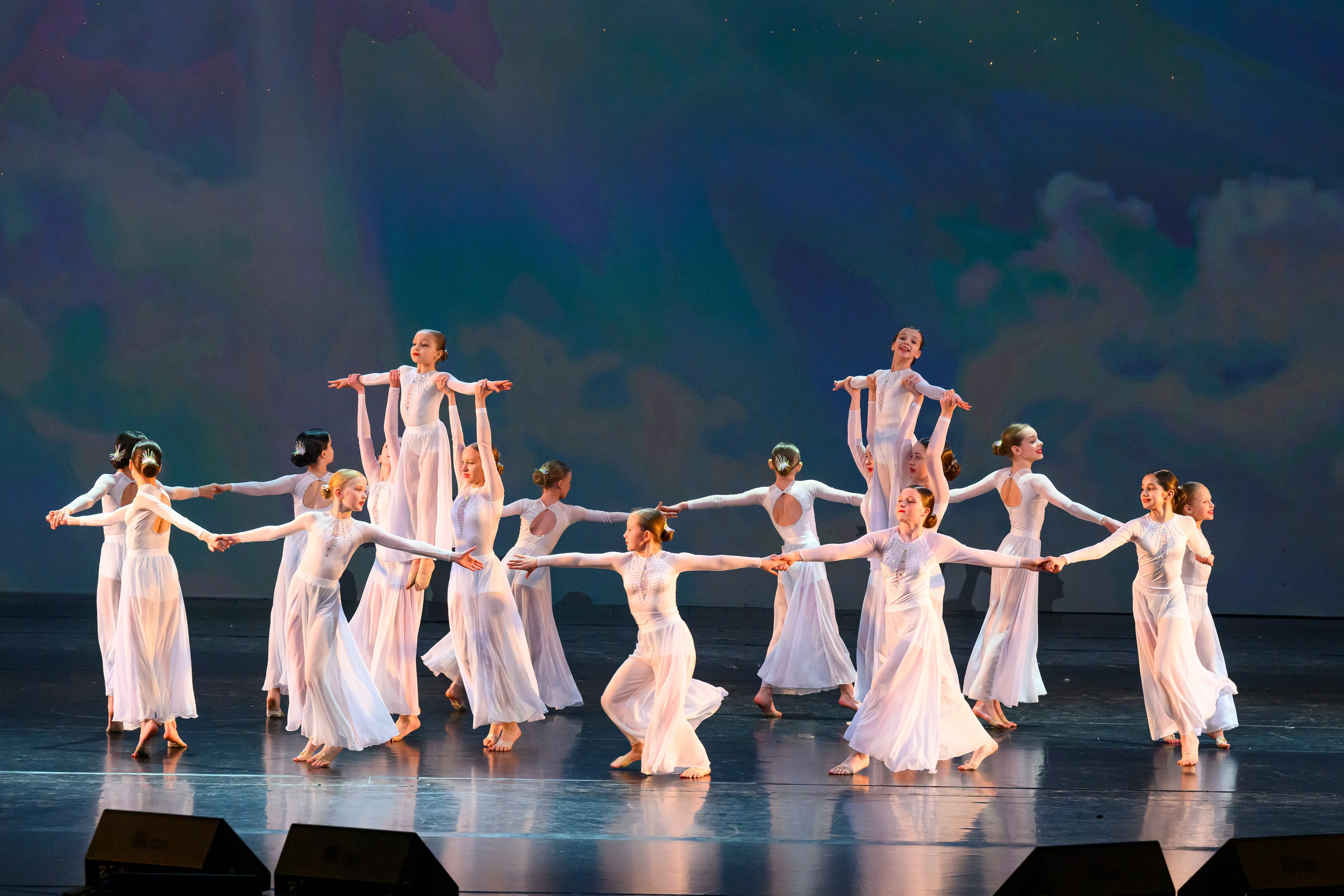 23 апреля, часть 1, БКЗ Октябрьский, г. Санкт-Петербург. Золотое яблочко