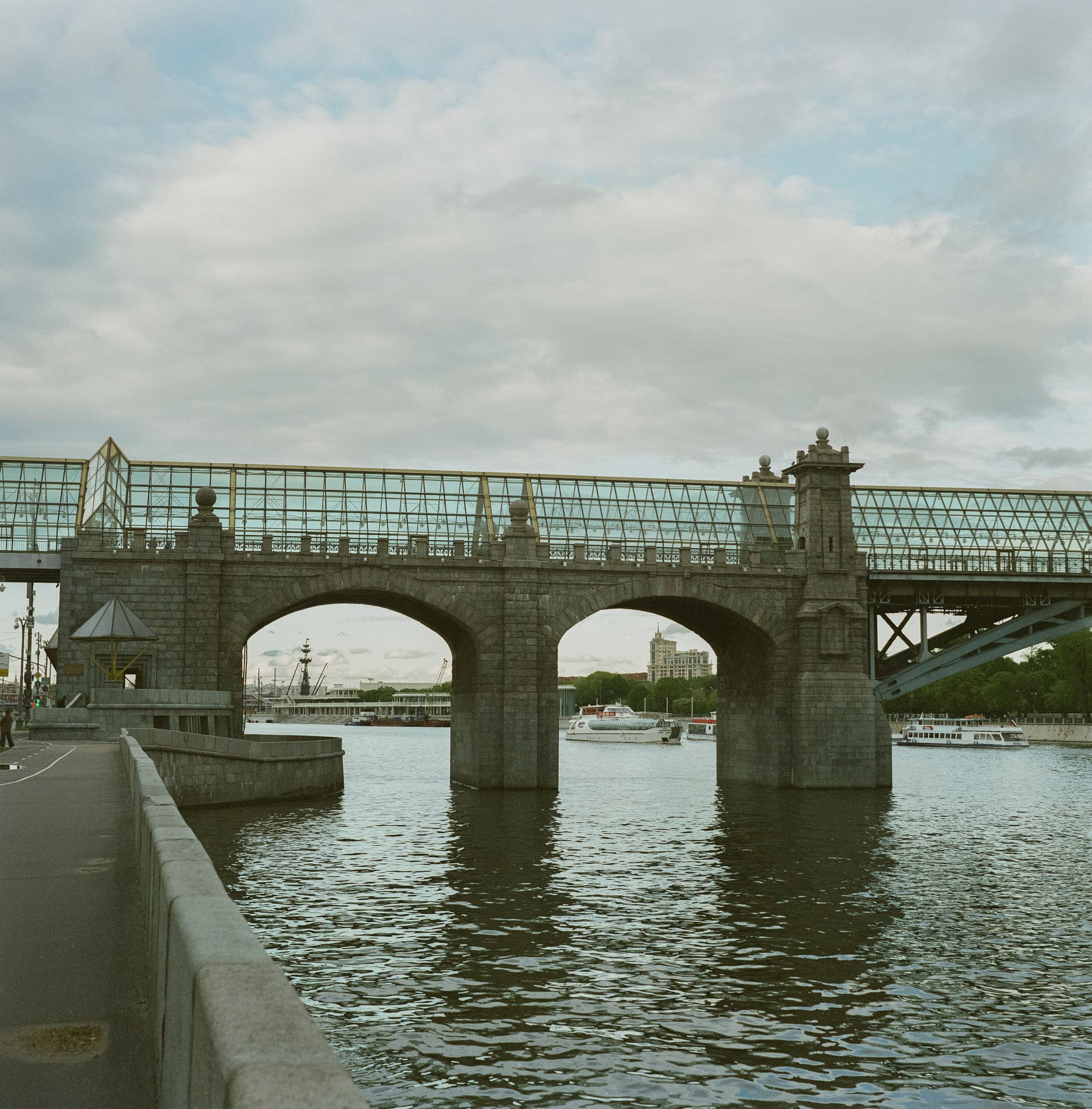 Фрунзенская набержная | Super Fujica-6 | Fujicolor Pro 400H