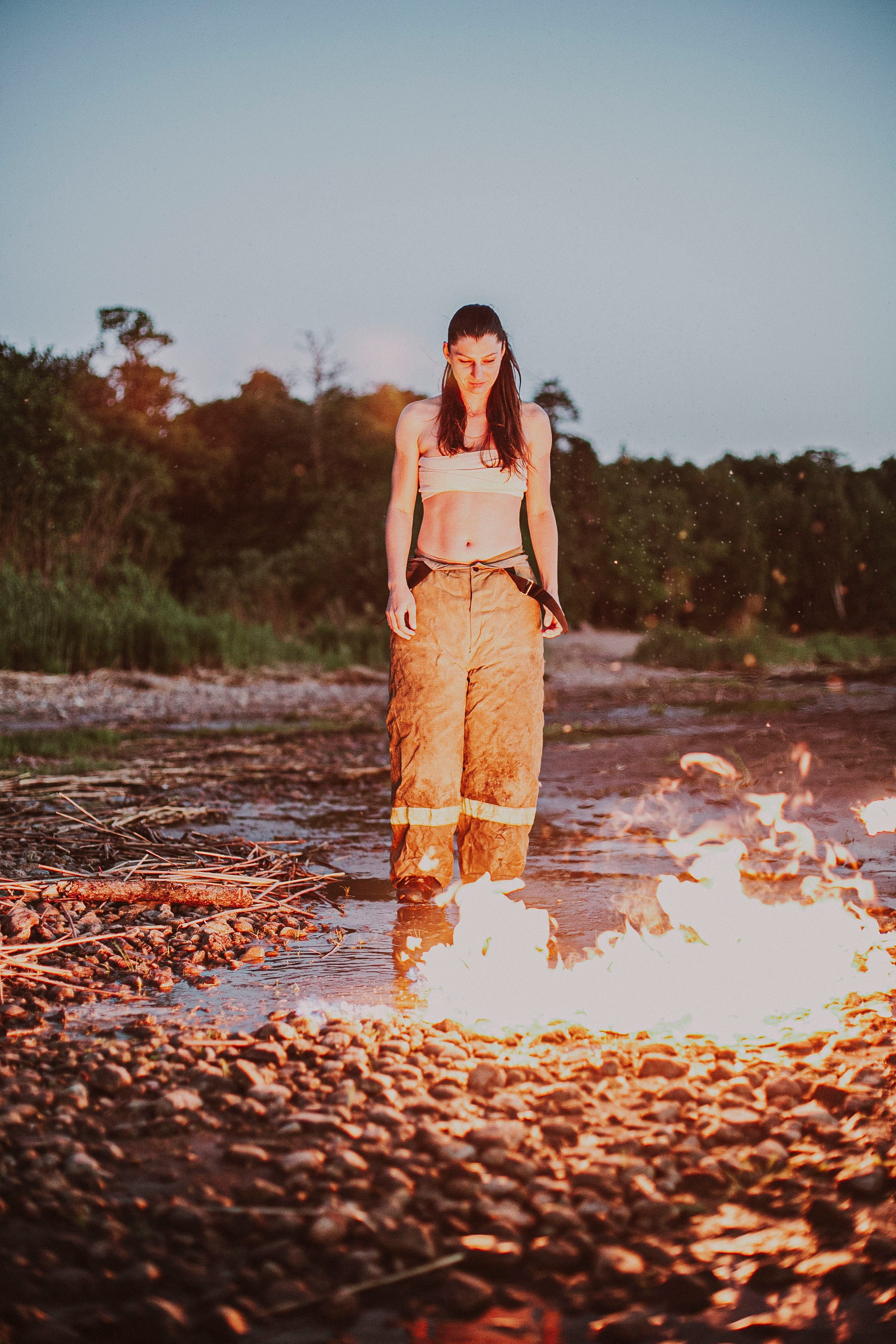 Настя. Фотосессия с огнем и водой. Портретный и эротический фотограф Ирина Подборская (18+)