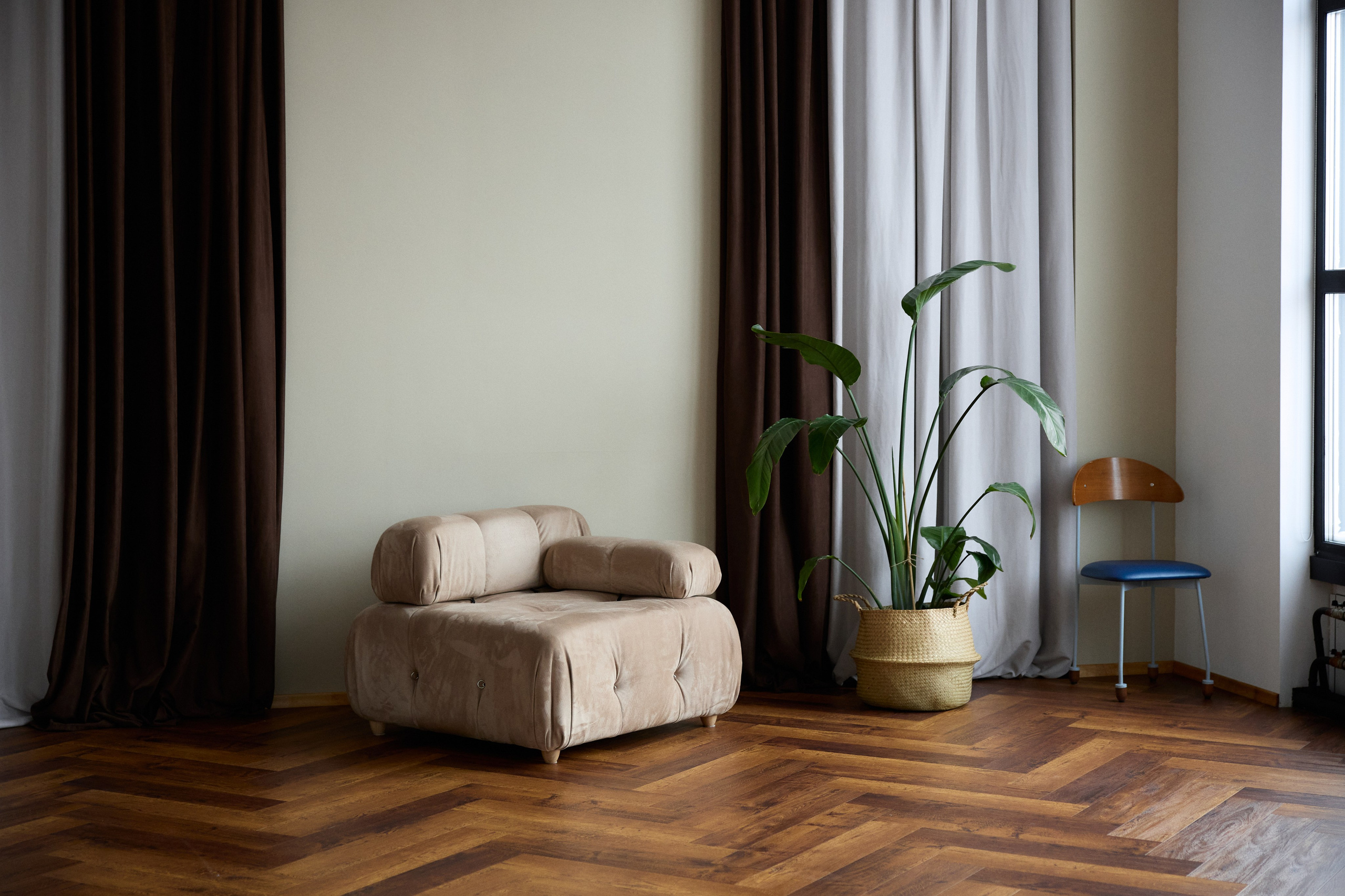 Фотостудия формат в Сургуте - идеальное место для индивидуальных и семейных фотосессий с фотографом Анной Старцевой