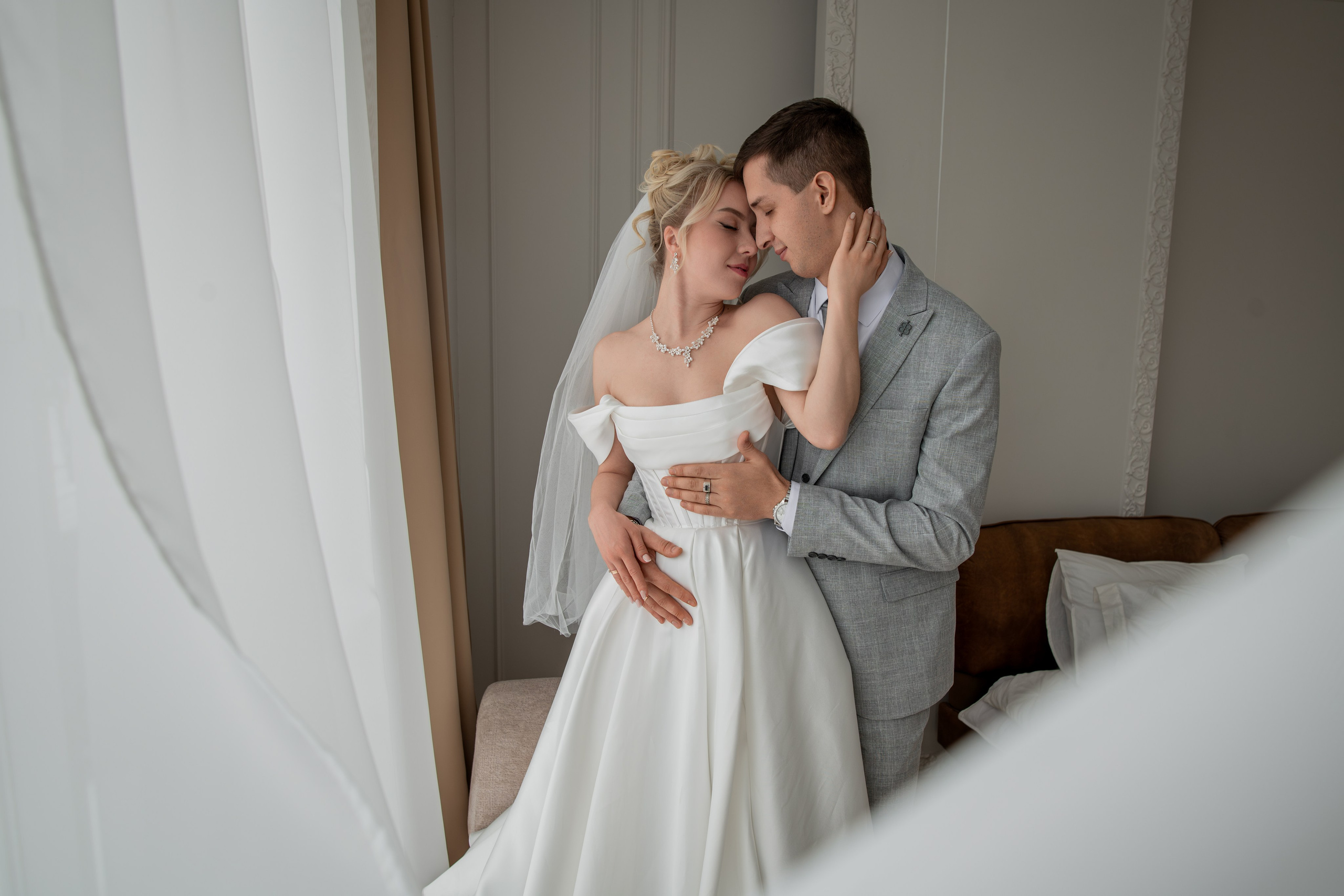 Съемка в студии, гостинице. Семейный и свадебный фотограф в Донецке Донская Анастасия