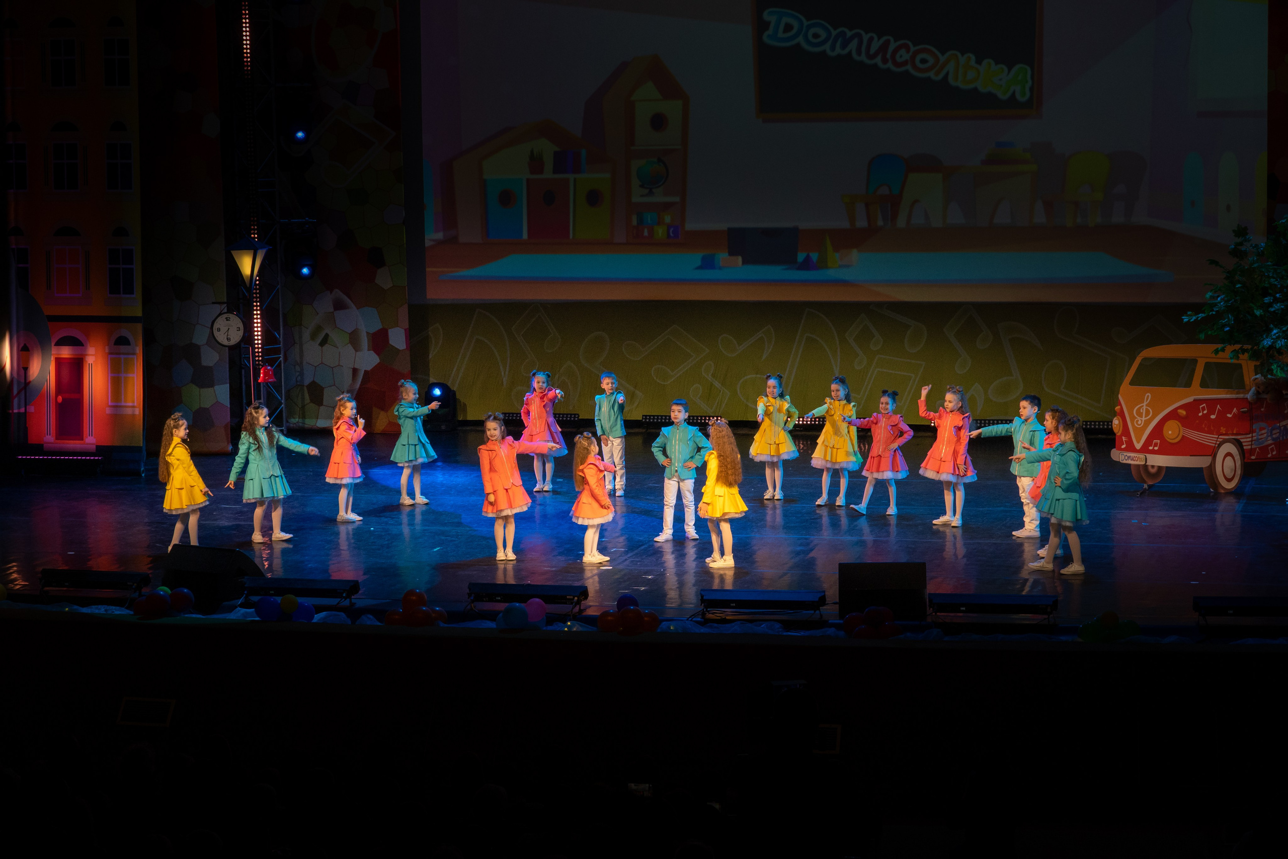 Съёмка концерта для Домисольки, большой концертный зал Космос. «Студия DRONAVT`s» — видеосъёмка и фотография г. Москва