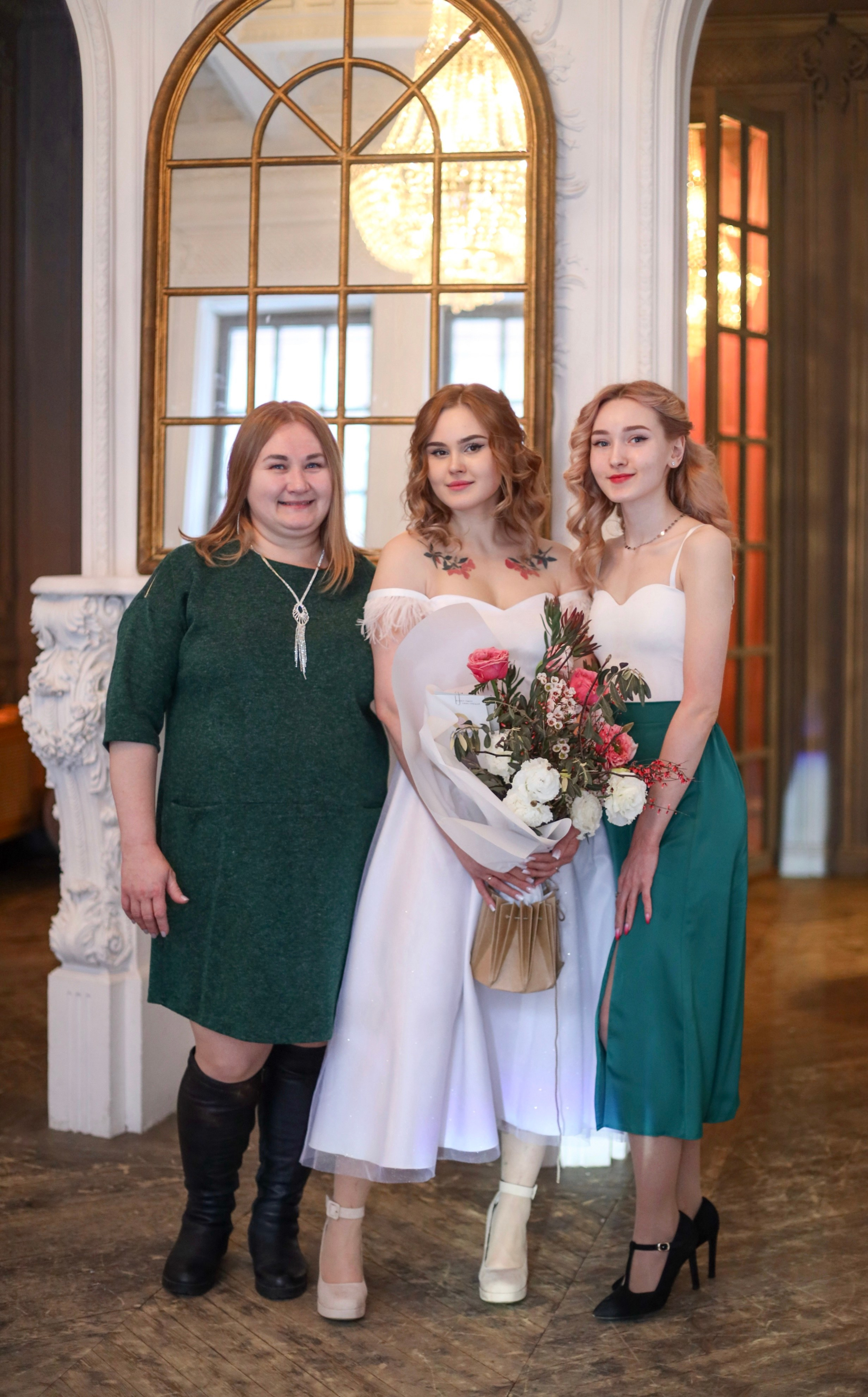 Владимир и Марина. Роспись Особняк Роял. Главная