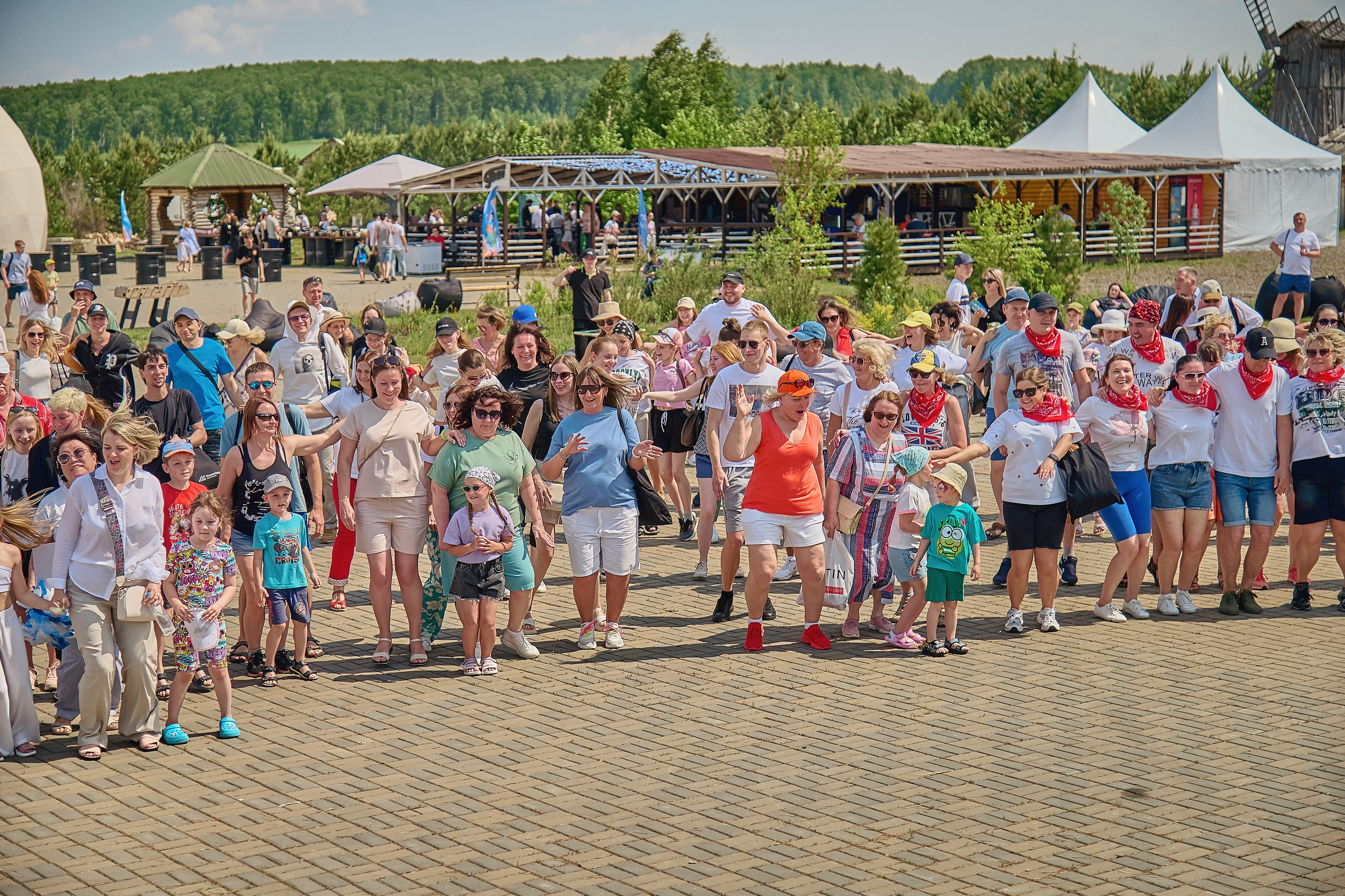 Монолитхолдинг — Емельяновское озеро. Фотограф Яковлев Роман — Красноярск