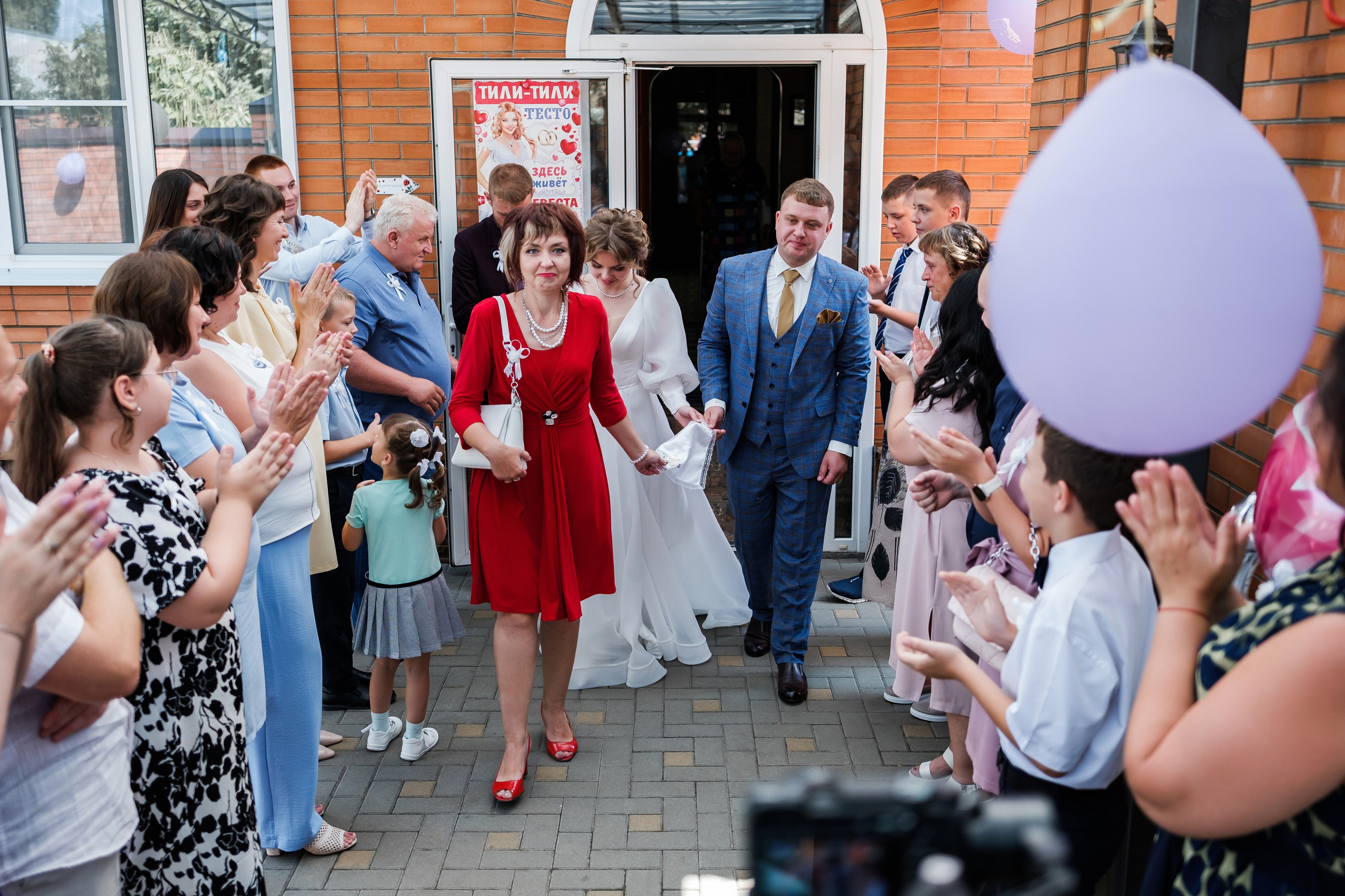 Виктор и Анна. Свадебный фотограф | репортаж | праздники | крещение