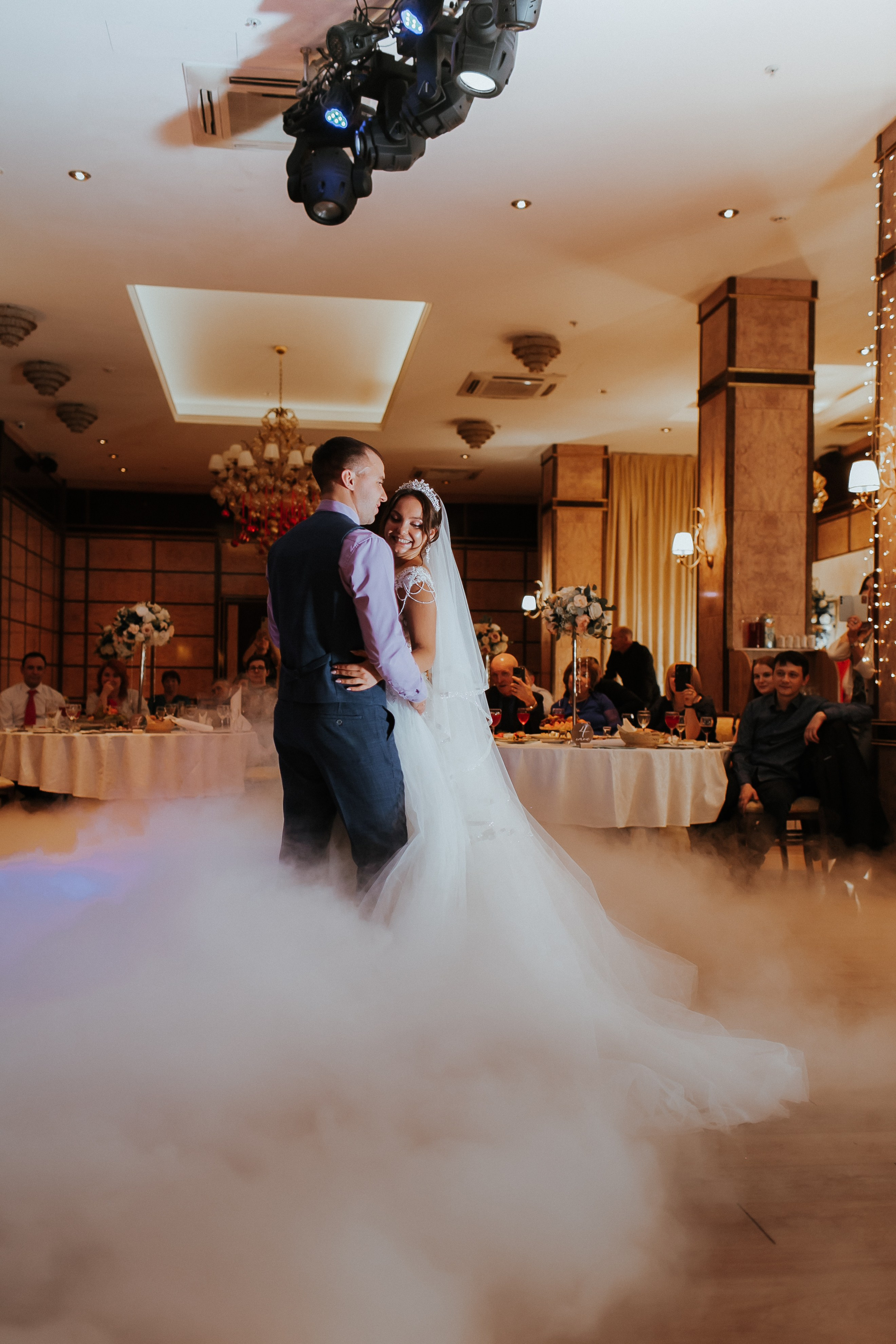 Съемка выездной регистрации в отеле. Свадебный и репортажный фотограф в Ярославле и Санкт-Петербурге Роман Микрюков