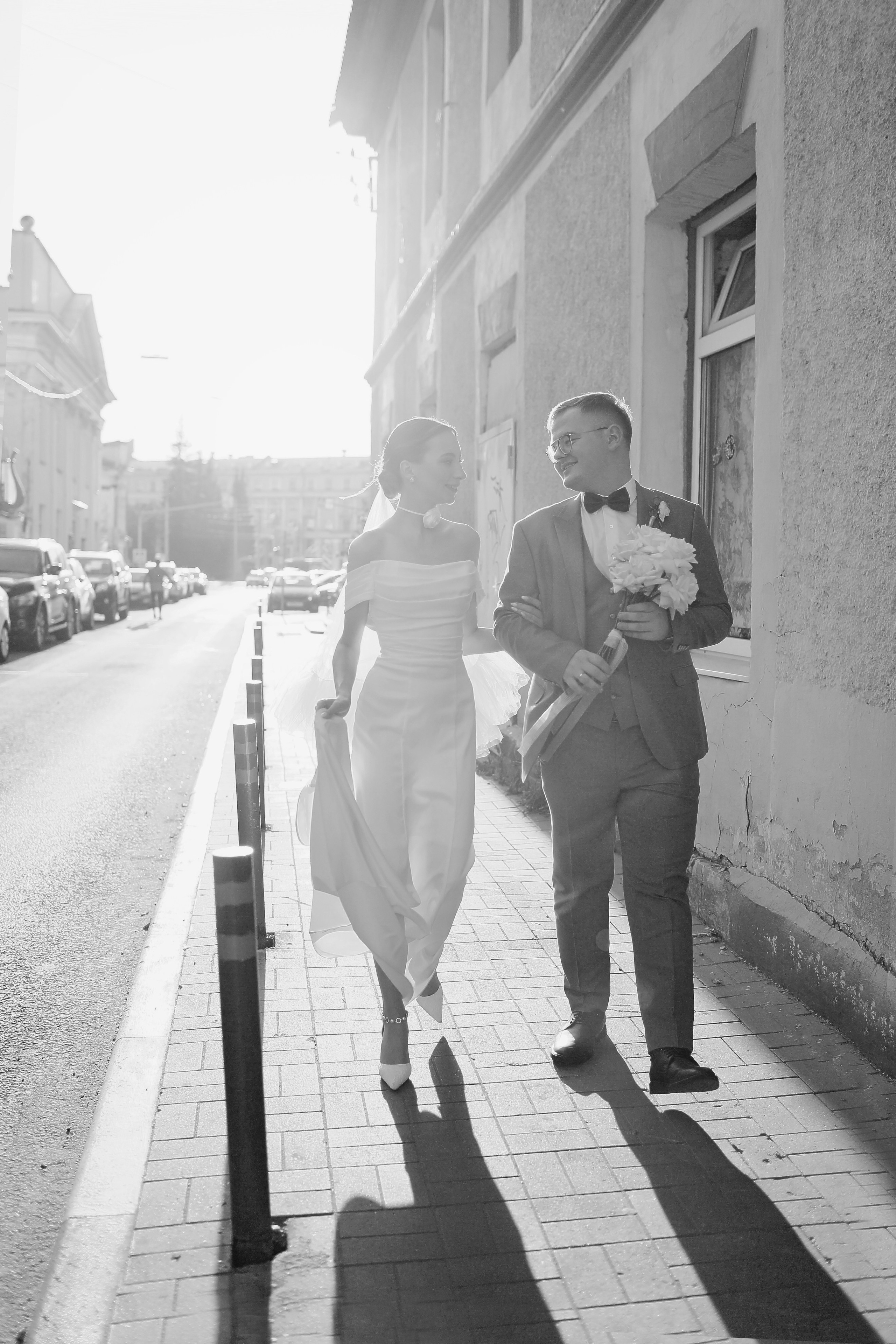 Свадебная осенняя фотосессия Ивана и Лидии в городе. Свадебный и репортажный фотограф в Ярославле и Санкт-Петербурге Роман Микрюков