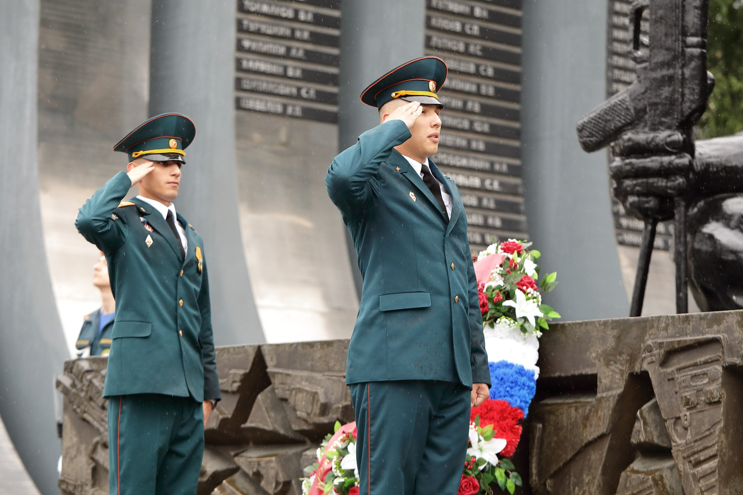 Анонс фотографий выпускников Уральского института ГПС МЧС России. Свадебный и семейный фотограф и видеограф в Екатеринбурге Полянские Тимур и Анастасия
