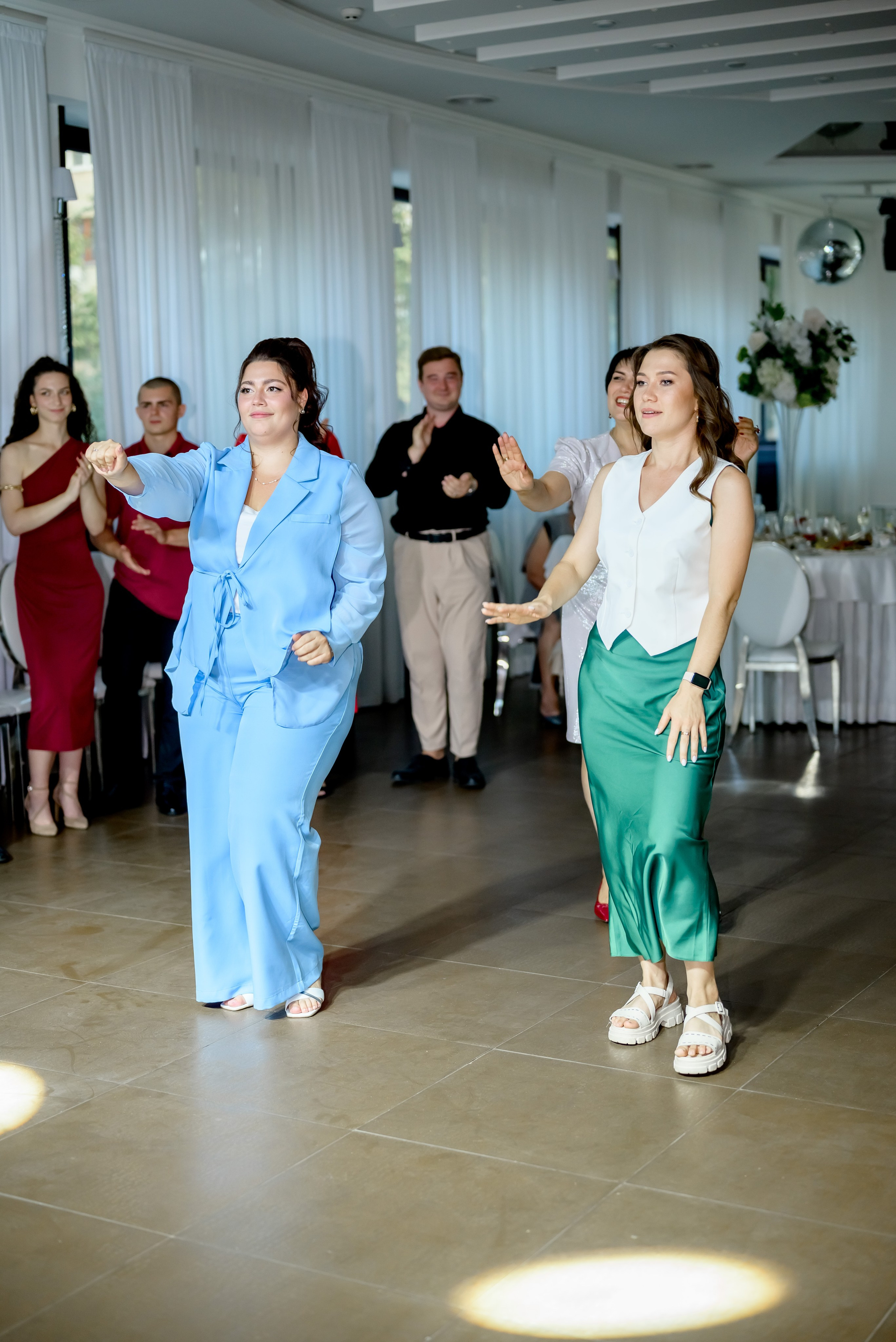 Банкетная часть. Юлия Басня семейный и свадебный фотограф в Донецке