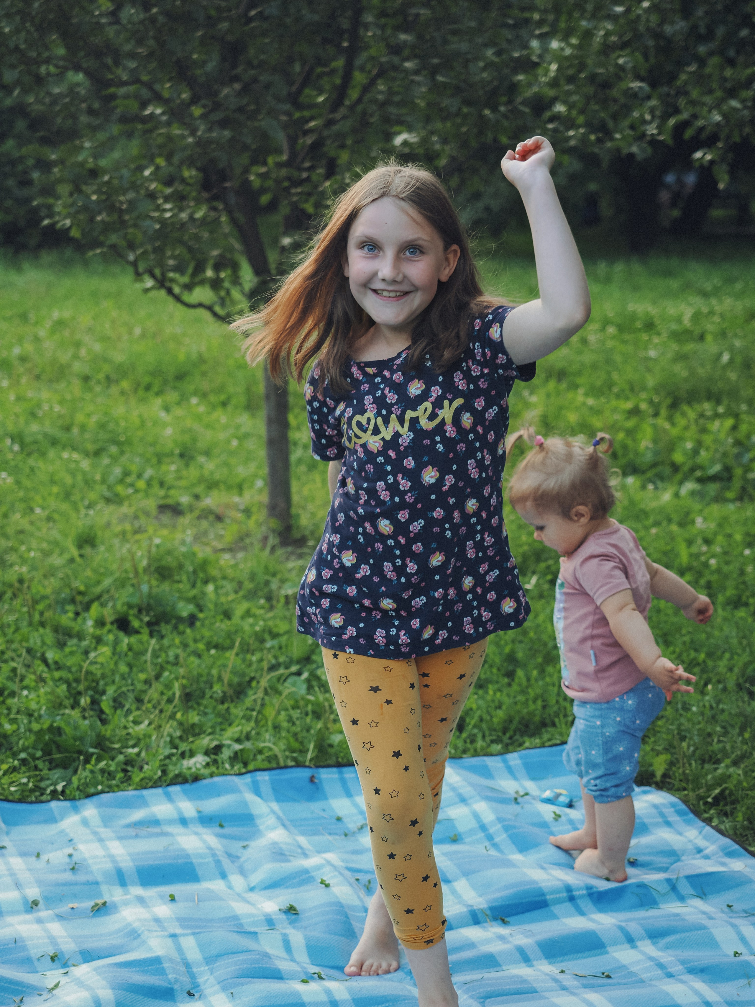 Алеся с Викой и Ксюшей. Фотограф в Москве — Сергей Люкшинов