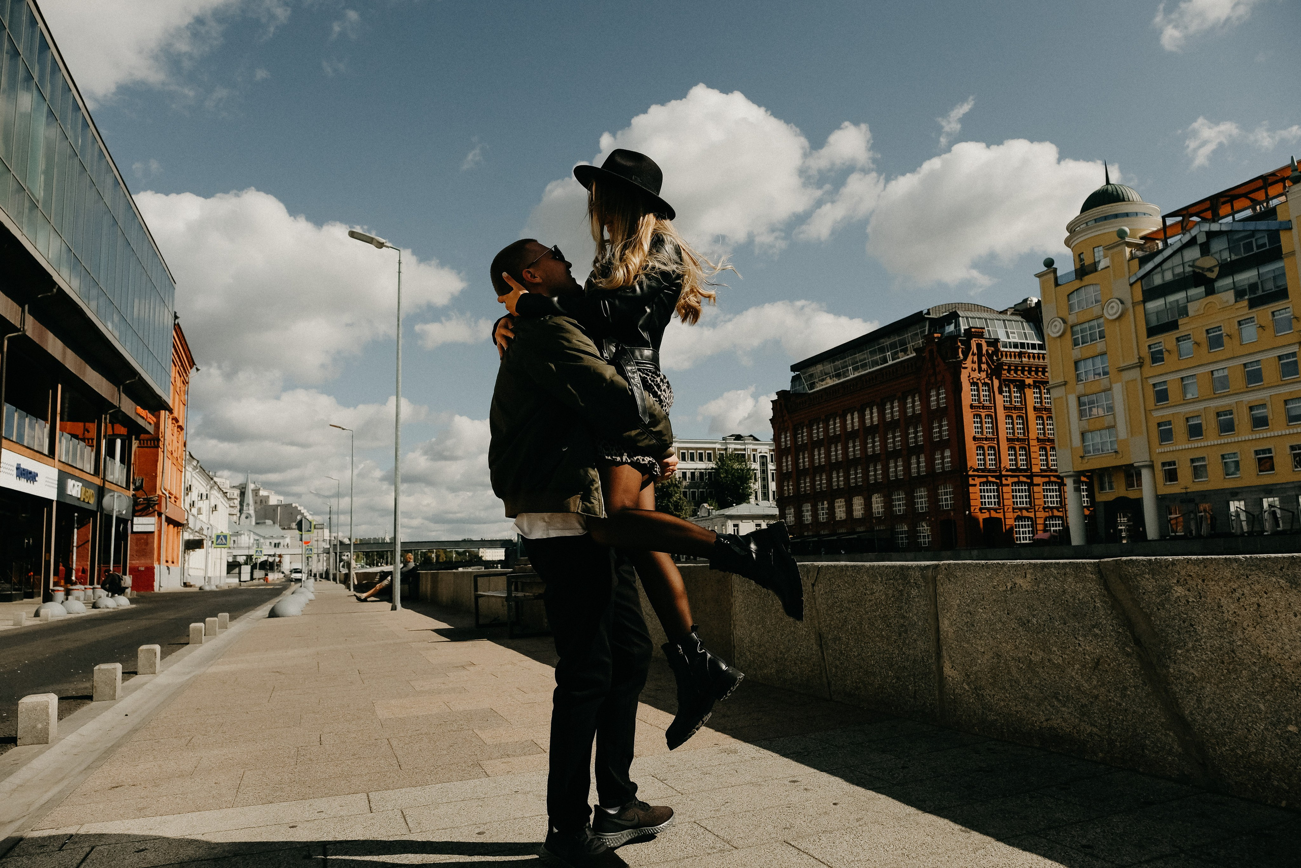 Солнце на Красном Октябре. Свадебный фотограф Александра Тюлякова