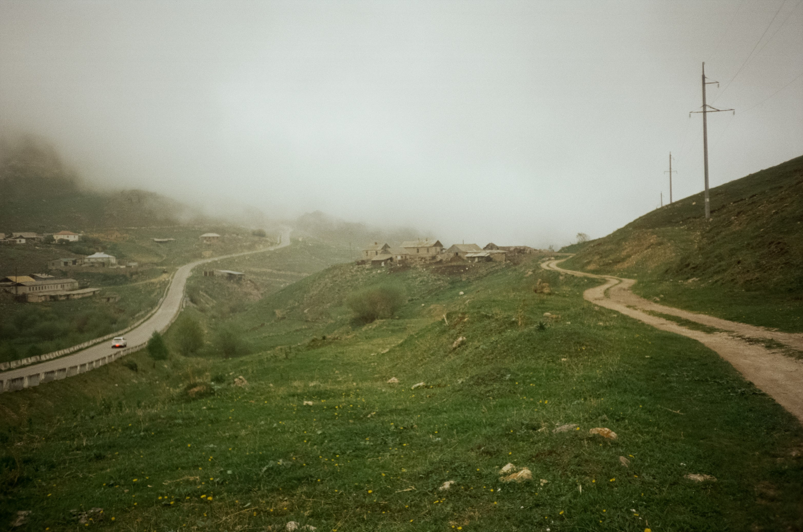 Дорога к Джилы-Су и туманные пейзажи в горах. Гора-кольцо. Фотограф-документалист Мария Осокина