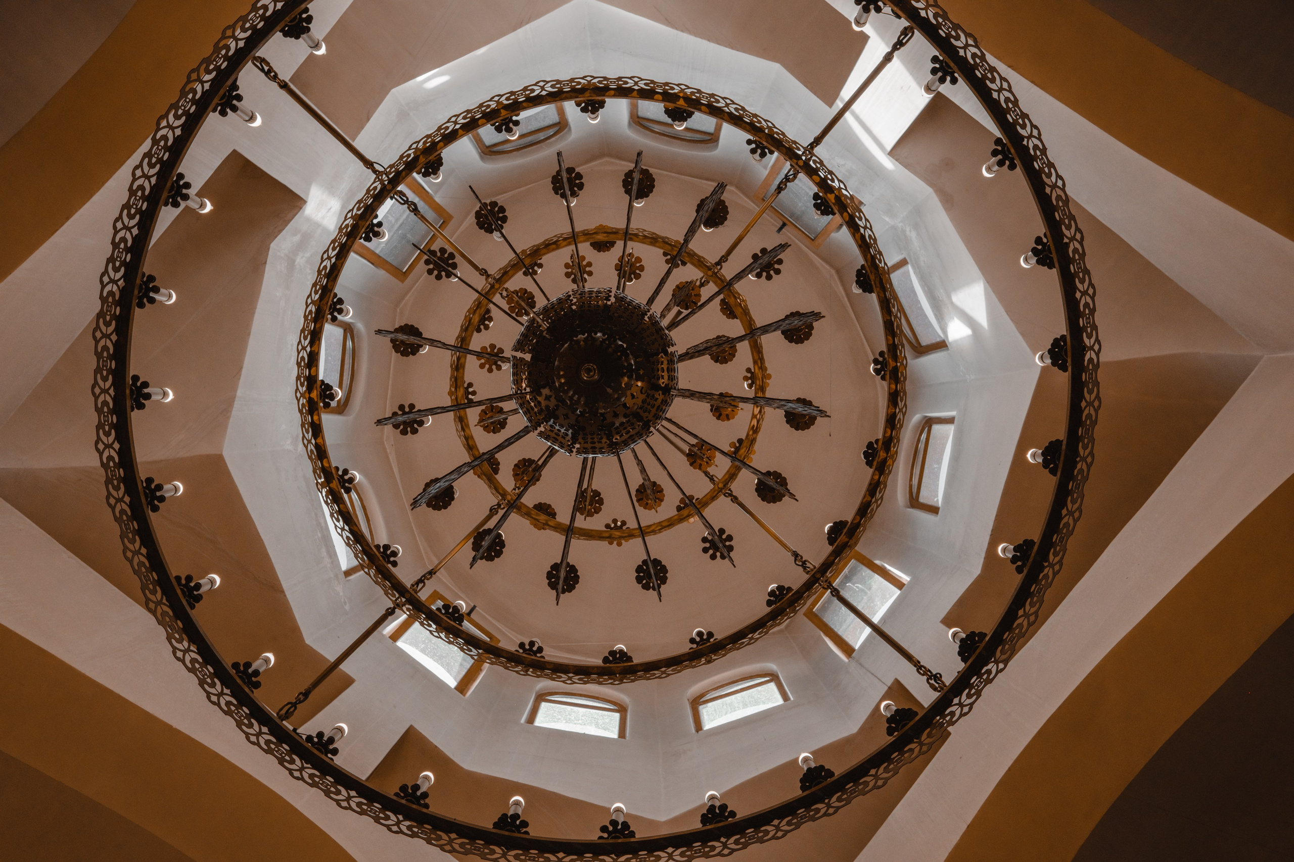 Армянская церковь. Семейный фотограф на крещение и венчание