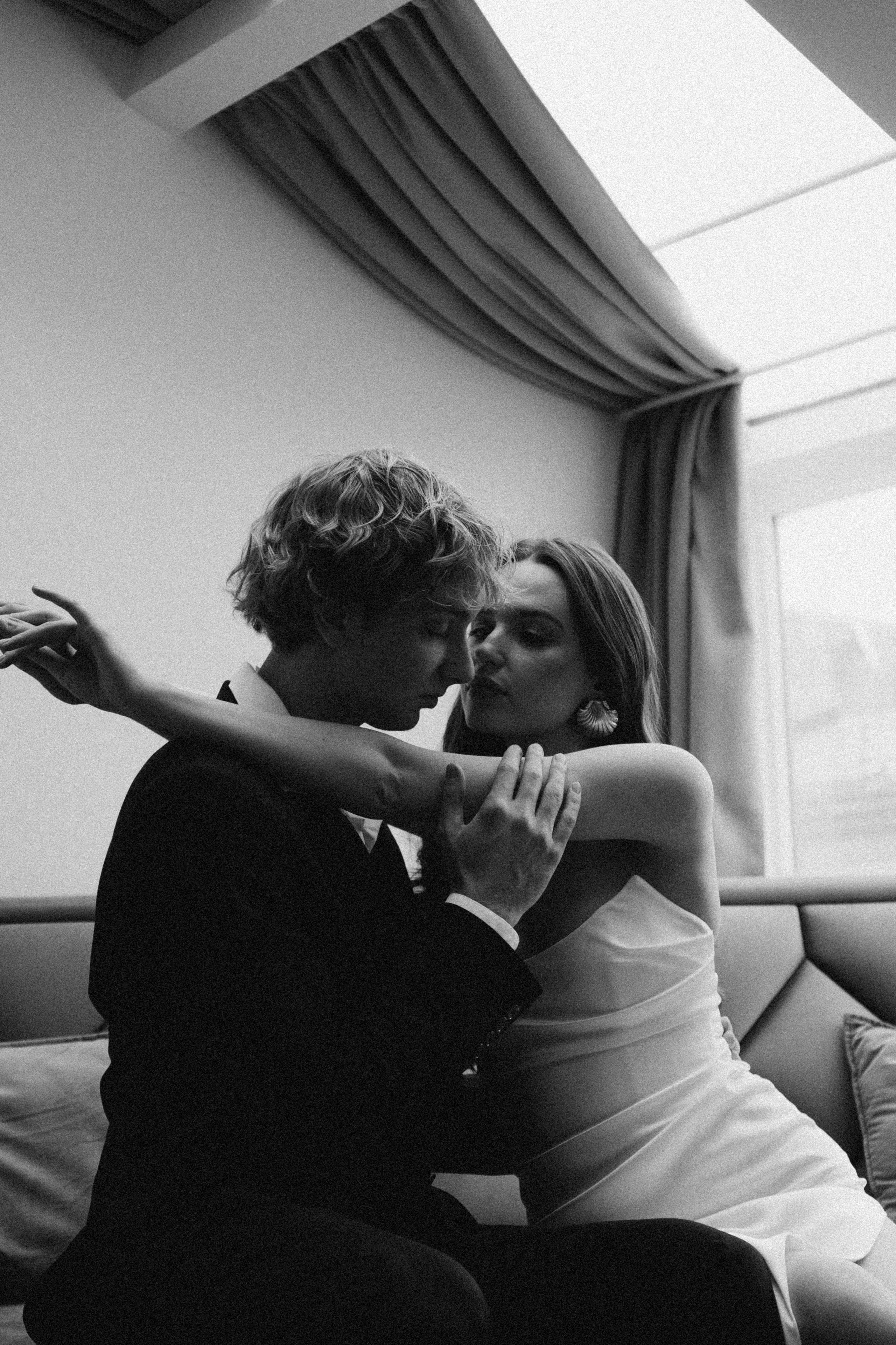 СВАДЕБНАЯ СЬЕМКА В ОТЕЛЕ. СБОРЫ ЖЕНИХА И НЕВЕСТЫ И ТАКЖЕ ТОР И ПОДГОТОВКА К ПРОГУЛКЕ. Профессиональный фотограф, Санкт-Петербург — Виктория Богомолова