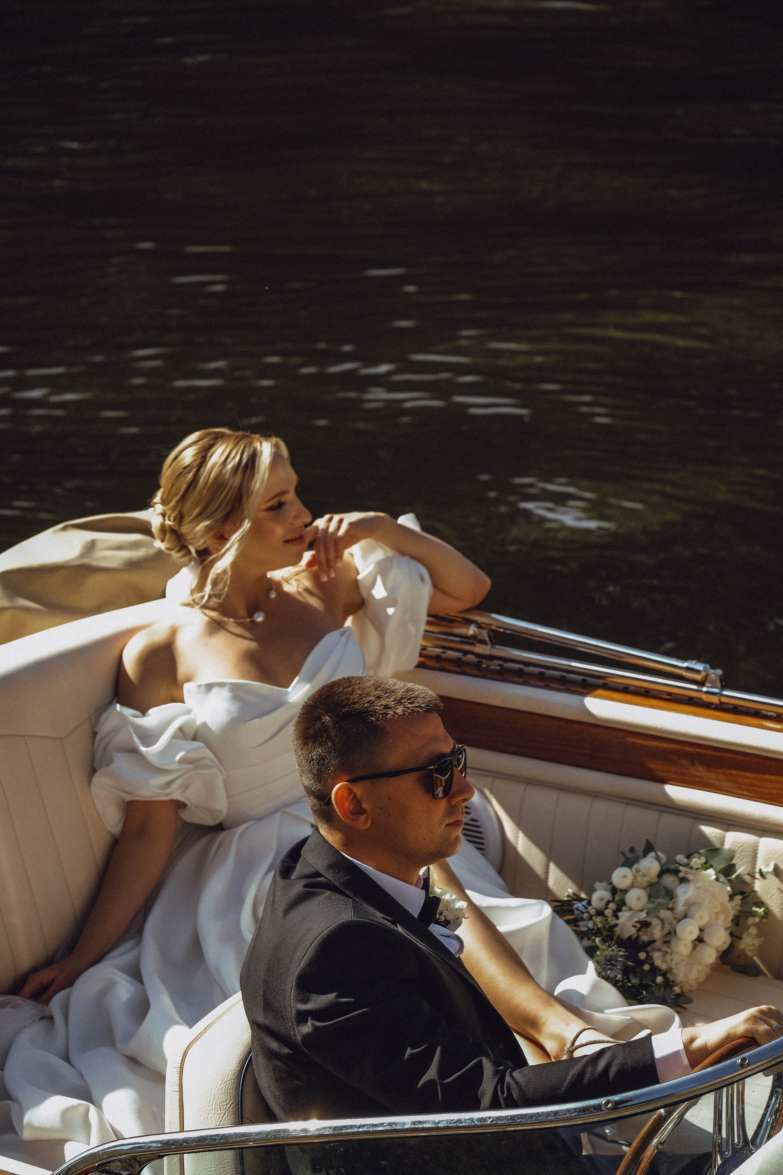 СВАДЕБГНАЯ ПРОГУЛКА ПО КАНАЛ САНКТ-ПЕТЕРБУРГА НА КАТЕРЕ. Профессиональный фотограф, Санкт-Петербург — Виктория Богомолова