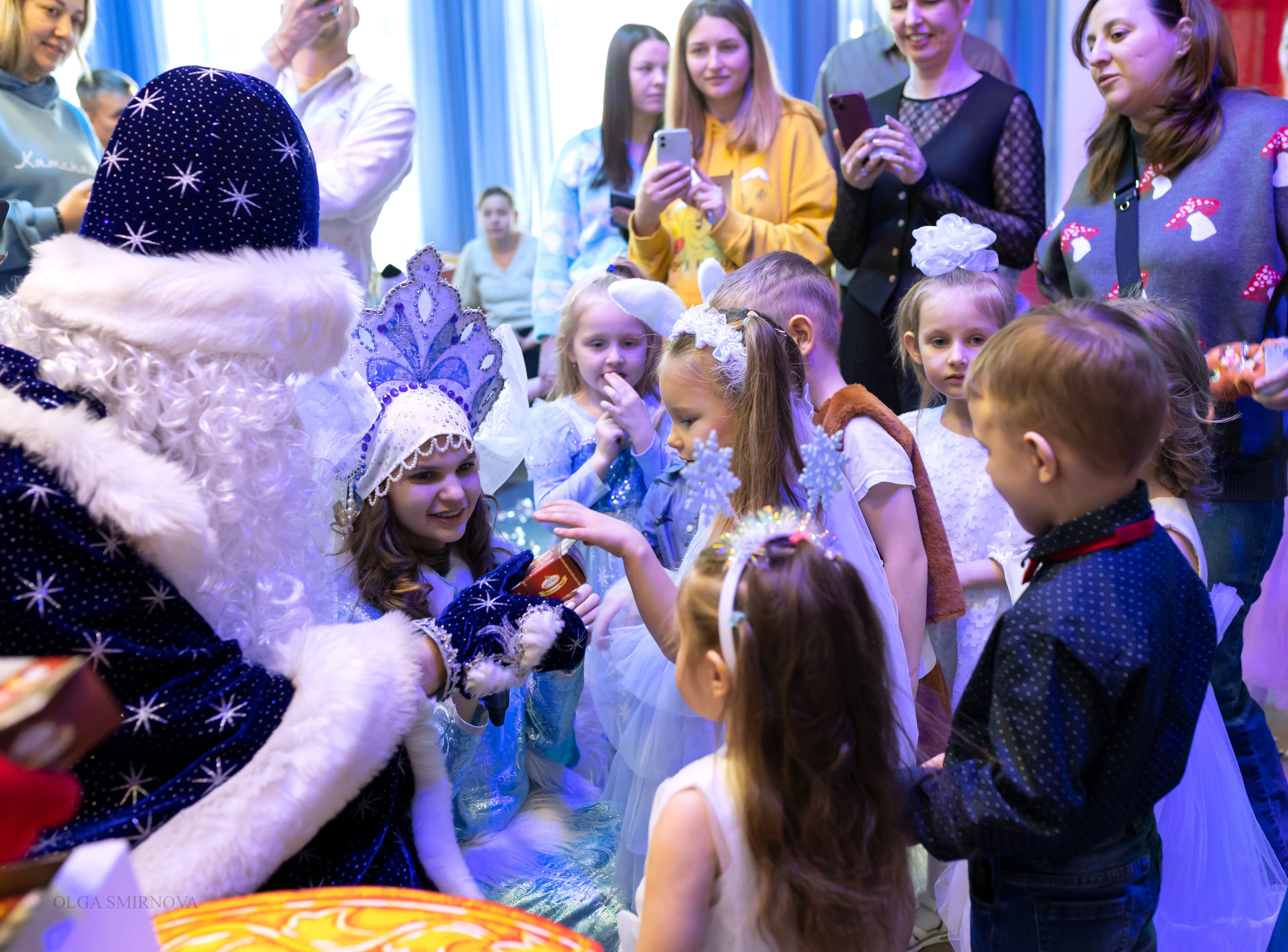 Утренник в ДОФ 04.01.25. Ольга Смирнова юрист, фотограф