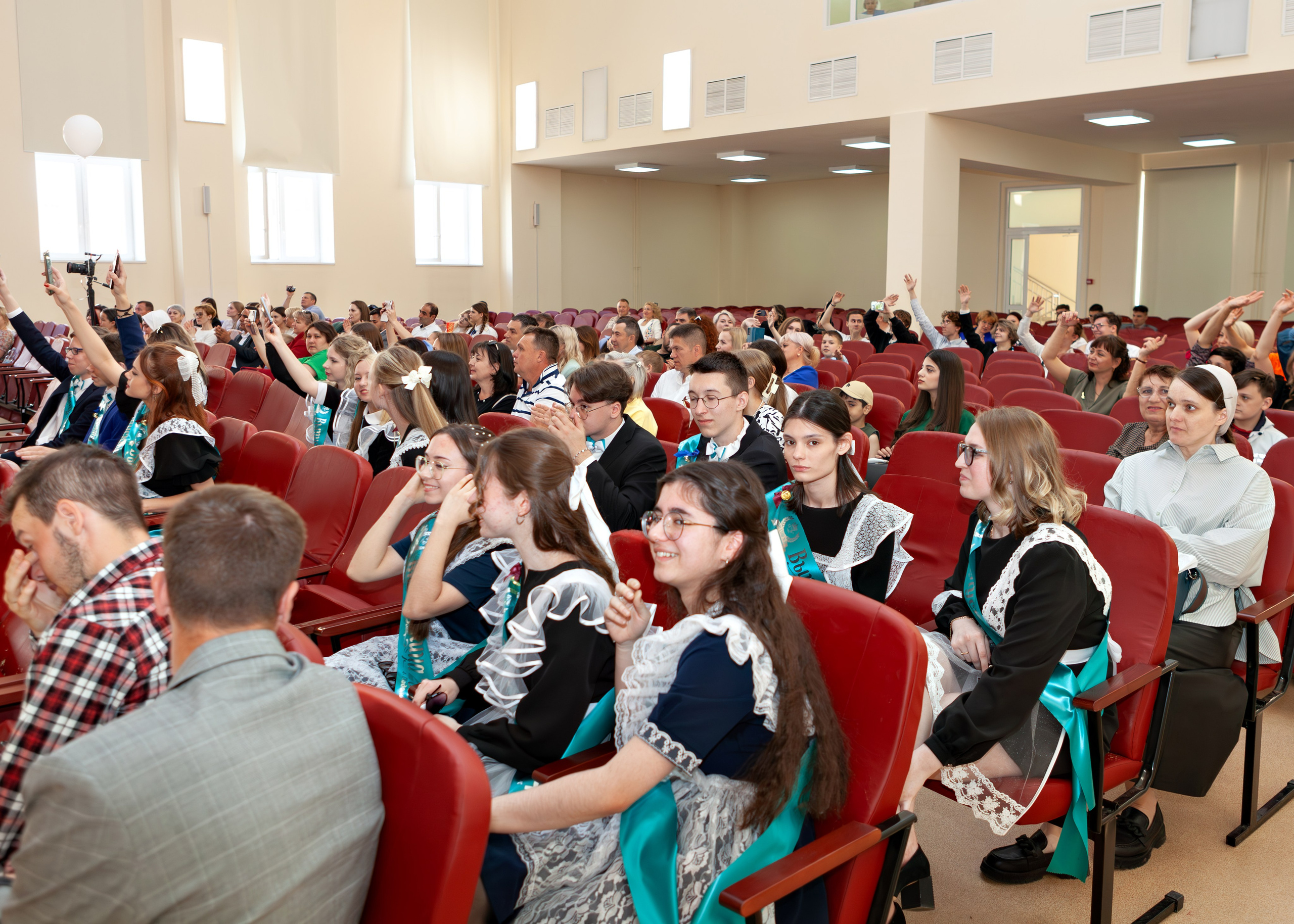 Гимназия № 7, г. Подольск, Последний звонок, 11 класс. Выпускные альбомы и школьный фотограф в Подольске, Троицке, Щербинке, Москве и Московской области