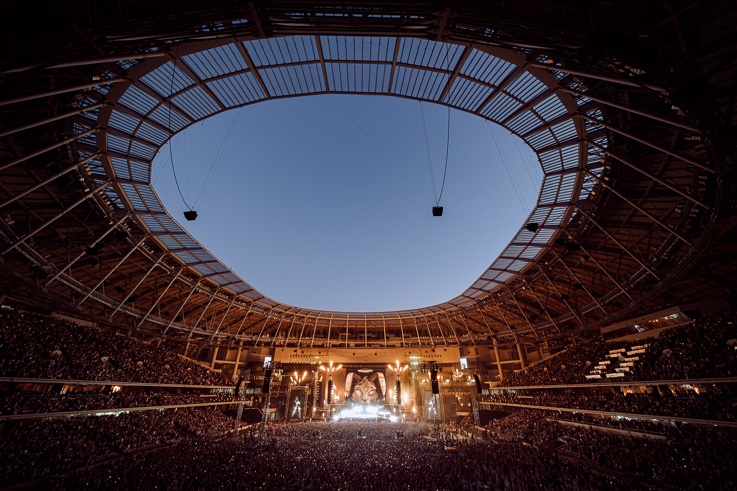 Солдаут Егора Крида в ВТБ Арена. Концертный и портретный фотограф Москва и Санкт-Петербург