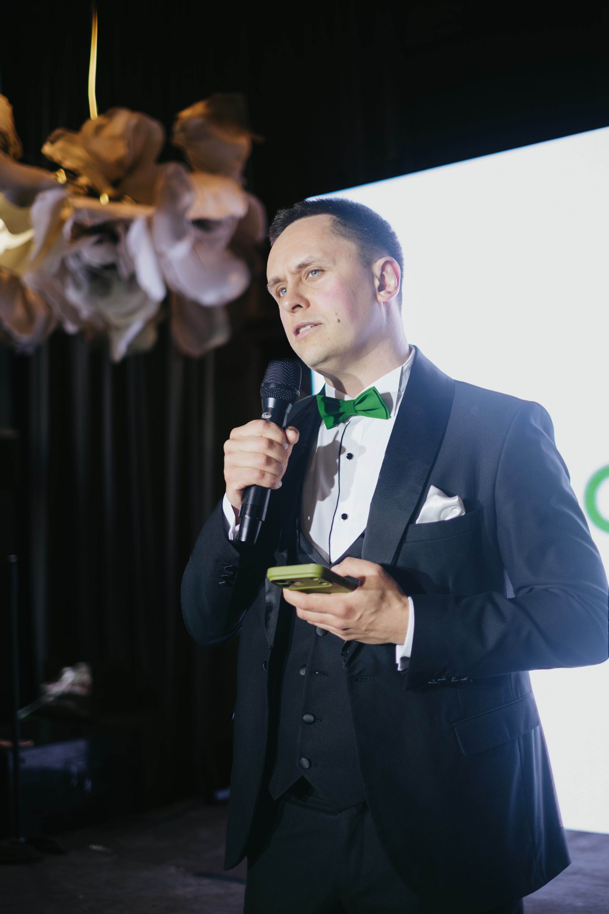 Корпоратив в Сириусу (Адлер) 10 лет компании. Свадебный фотограф Денис Ожигин в Краснодаре и крае. Эмоциональная и стильная съемка вашего дня