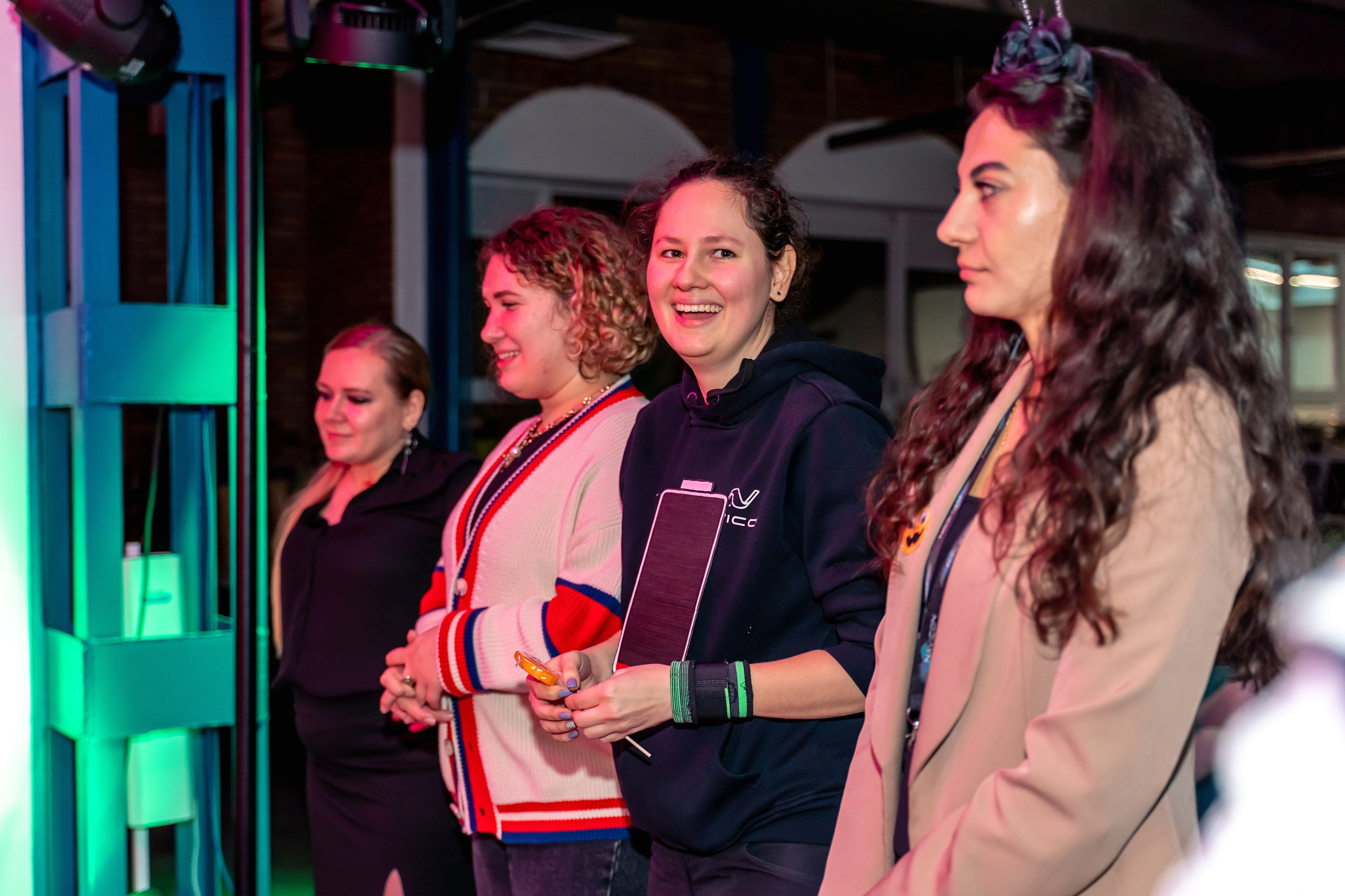 Фотограф на корпоратив москва. Фотограф \ Видеограф на Крещение, Венчание Москва| Семейные съемки