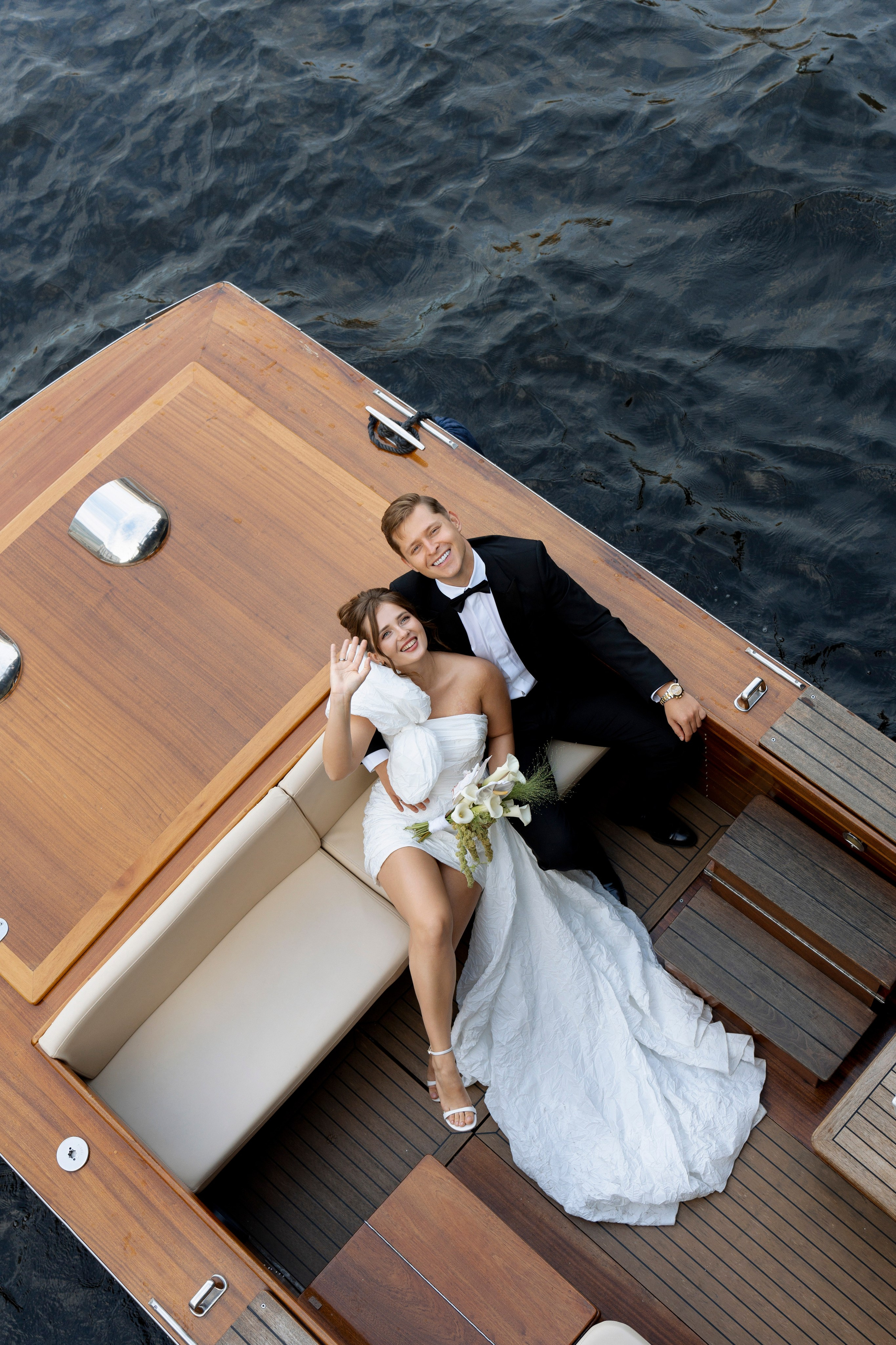 Настя и Лёша. Прогулка по Питеру. Катер. На цифру и плёнку. Свадебный фотограф Катерина Чулкова