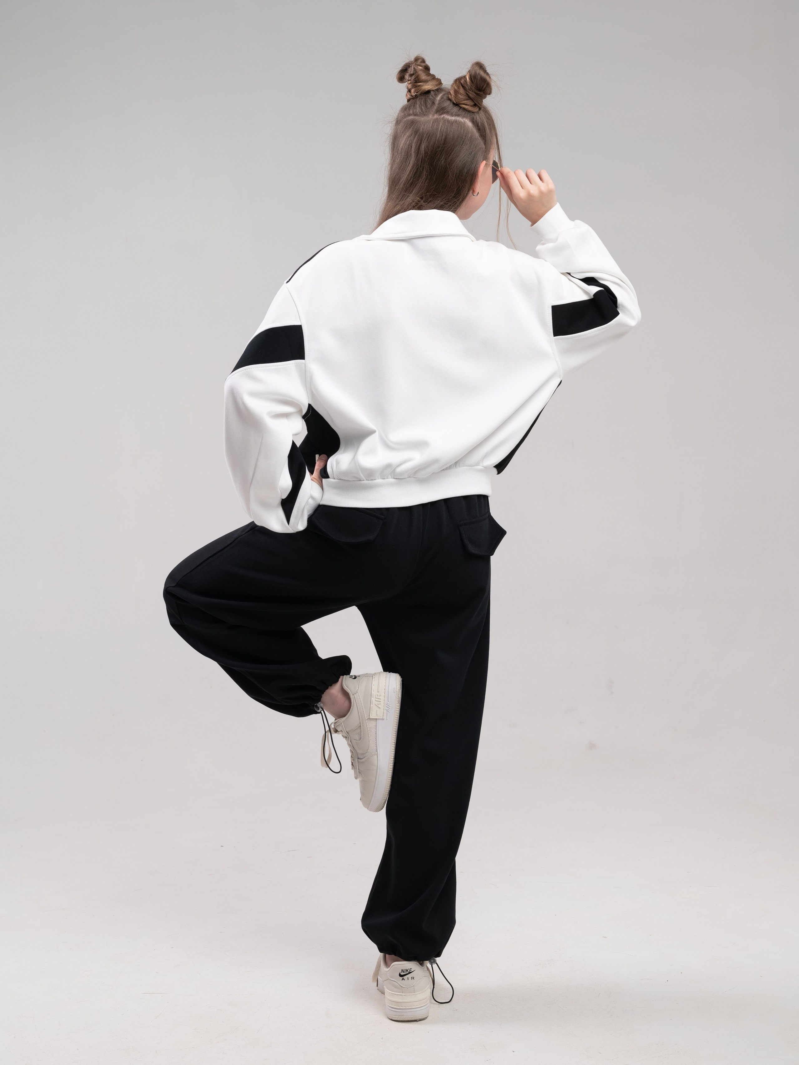 Костюмы для девочки. Предметный фотограф, фото для маркетплейсов Пятигорск, КМВ