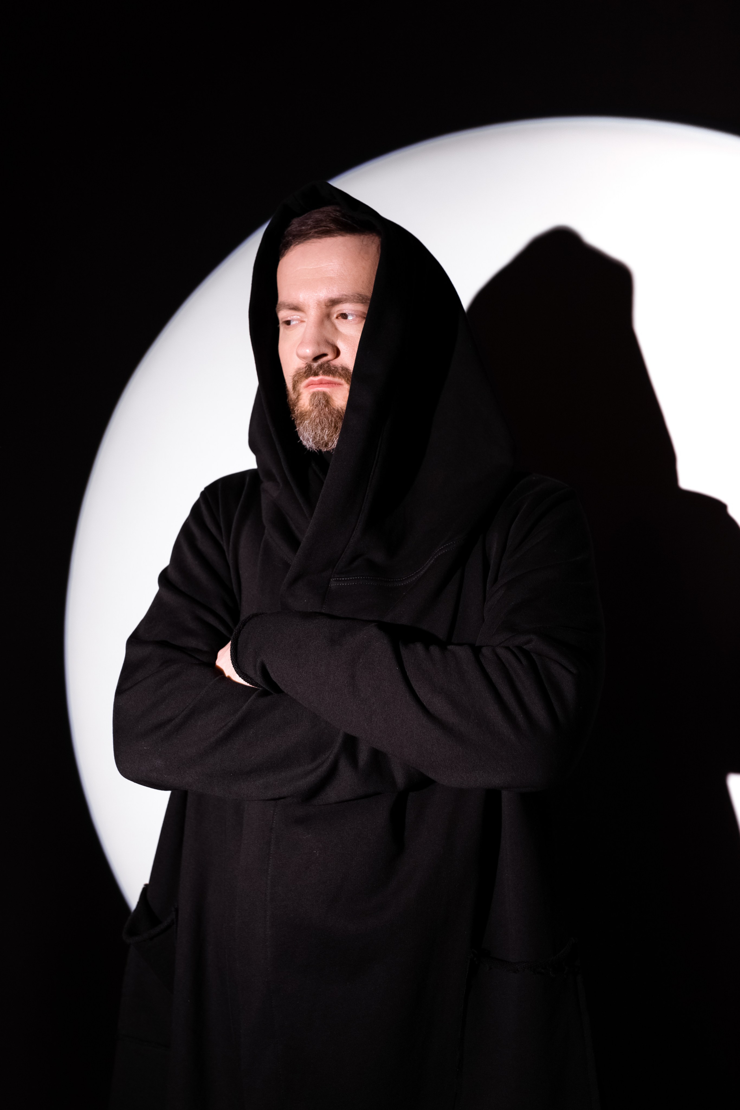 Дмитрий смог примерить на себя несколько интересных образов, и во всех он был гармоничным. Фотограф в Москве Анна Яковлева