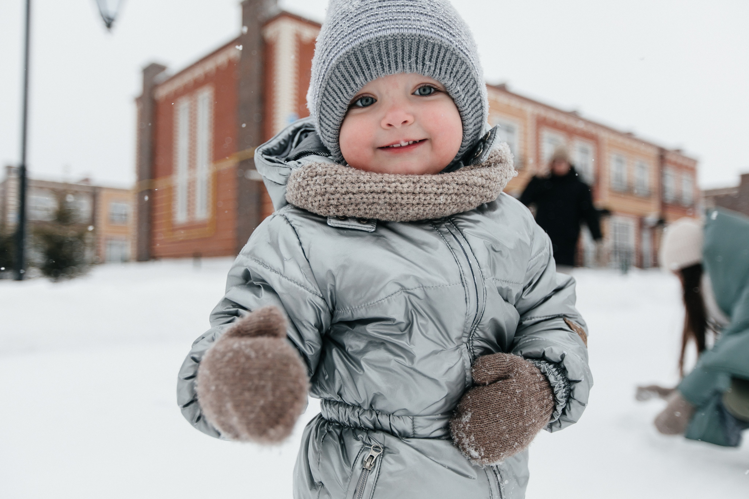 Где-то снежные дремлют метели, В ожидании праздничных чудес. Душевный фотограф Ваших самых ярких событий Марина Погребняк