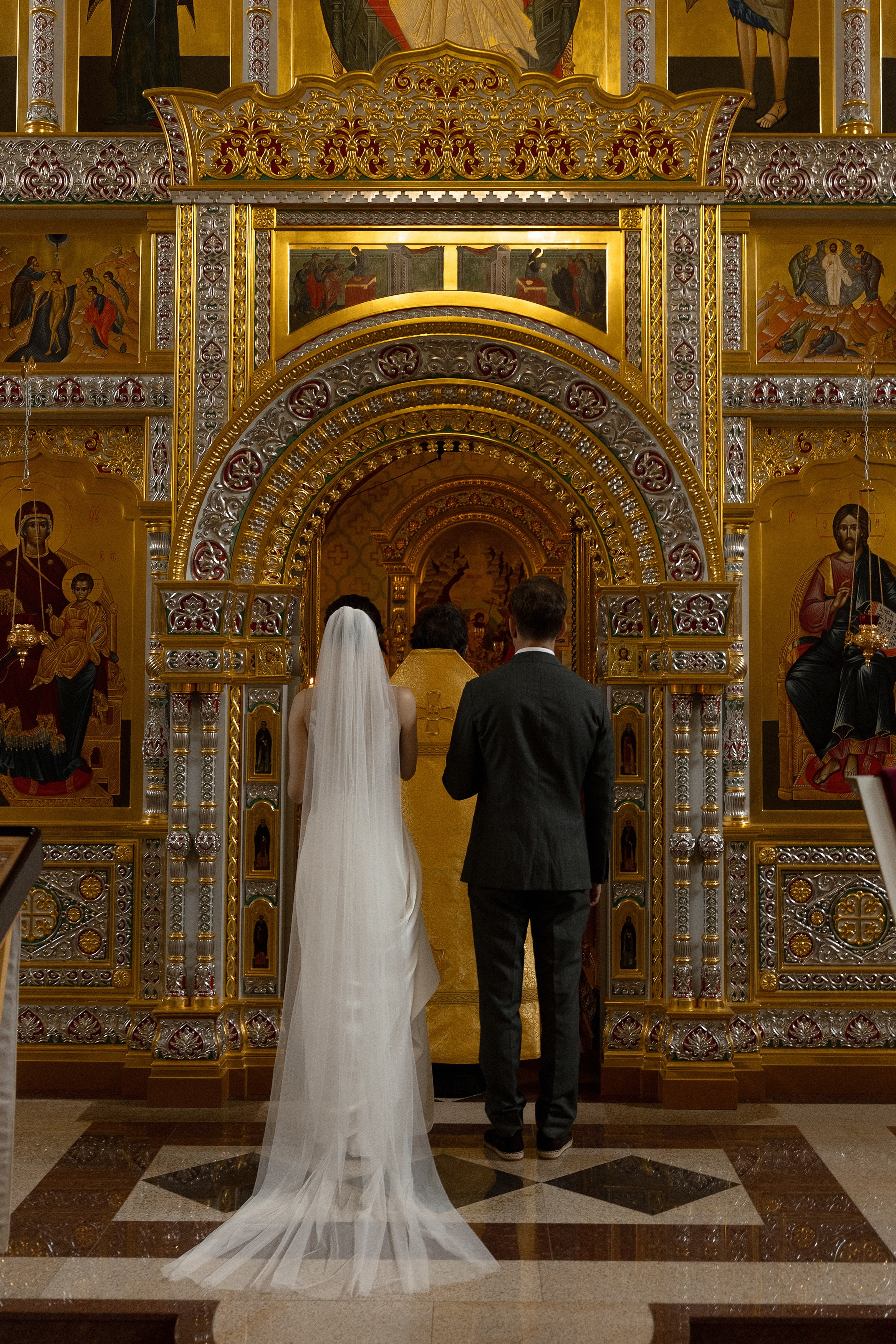 Людмила и Степан. Венчание в Суздале. Свадебный фотограф Аня Милграм