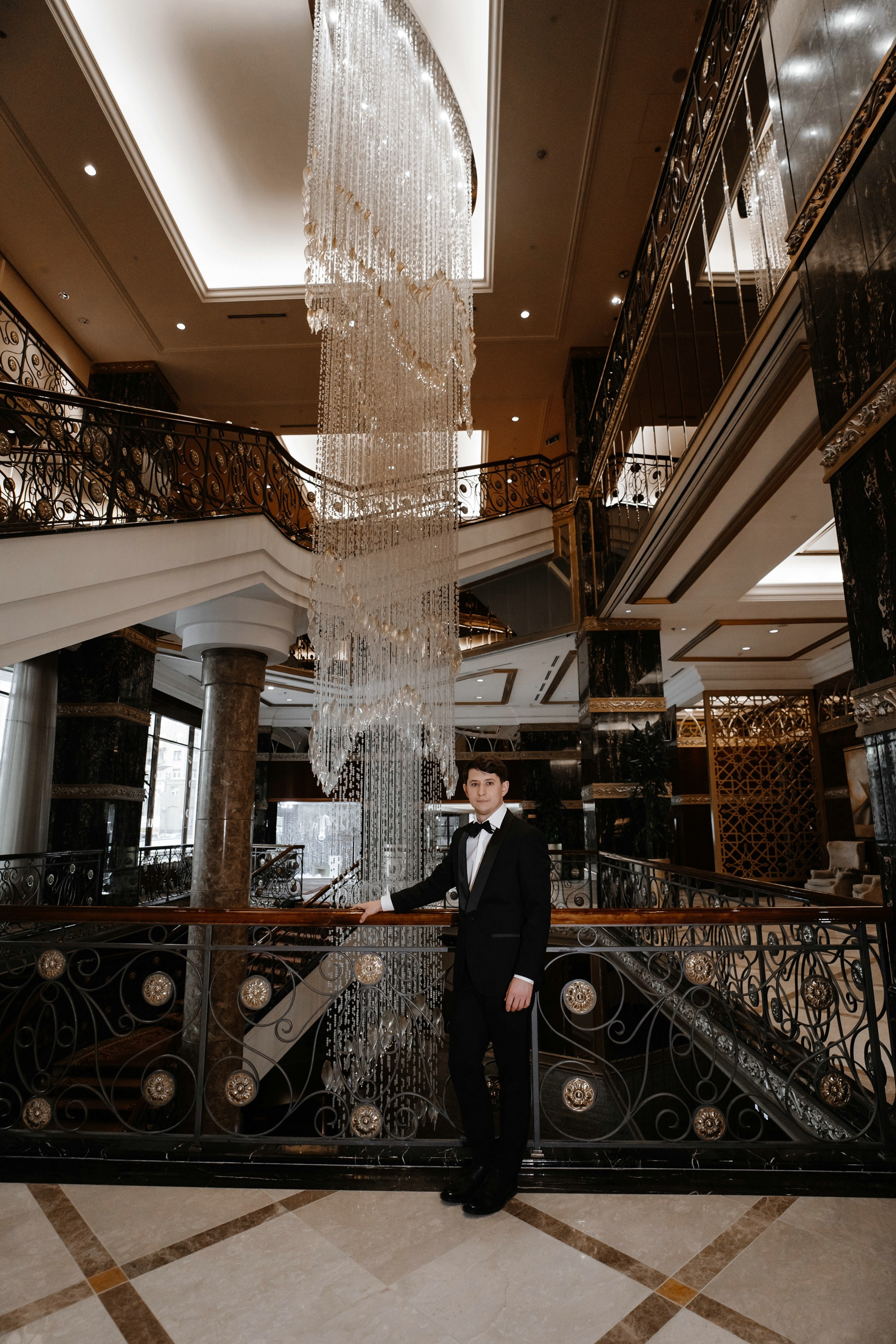 Фотосессия свадьбы в Lotte Plaza. Свадебный и семейный фотограф в Москве Светлана Зоткина