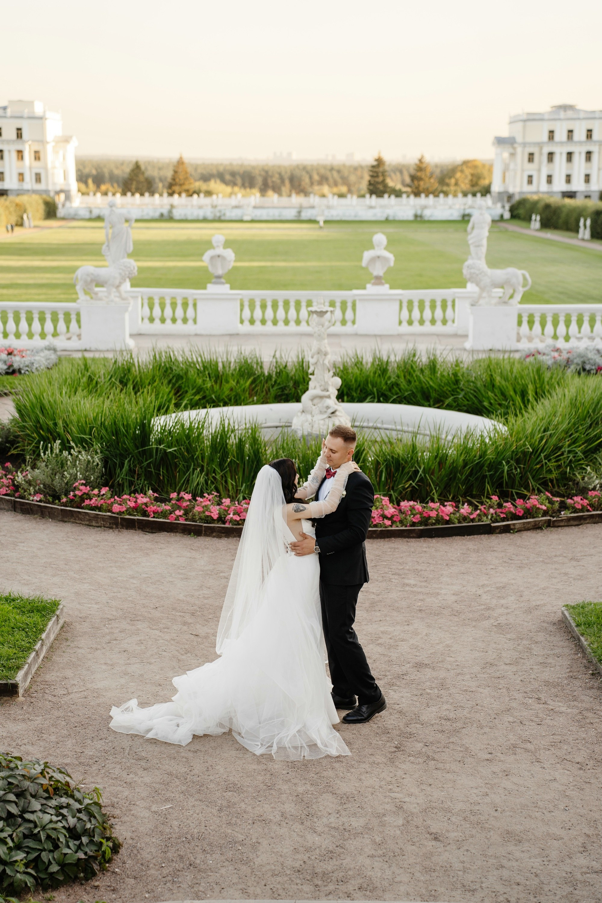 Свадьба в усадьбе Архангельское. Свадебный и семейный фотограф в Москве Светлана Зоткина