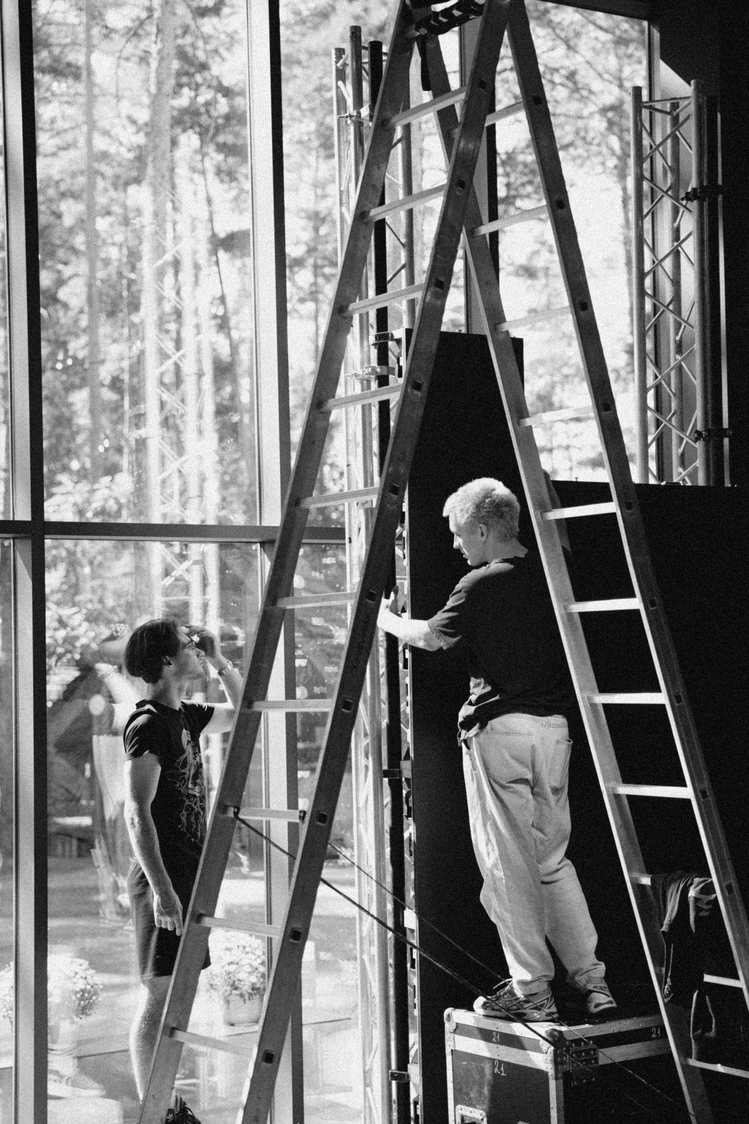 Бэки монтаж