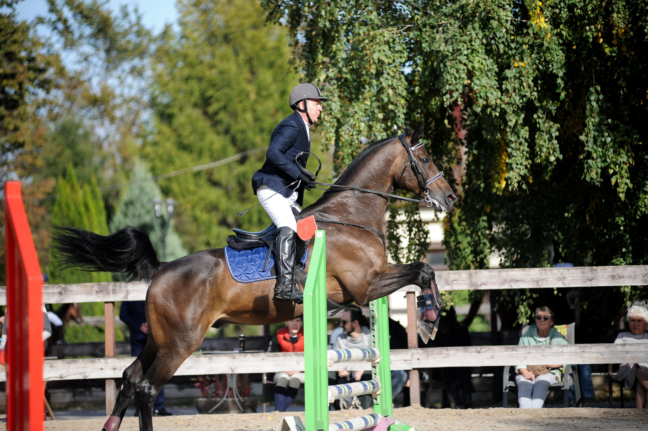 Конкур в конном клубе, репортаж Москва. Фотограф, визажист. Москва