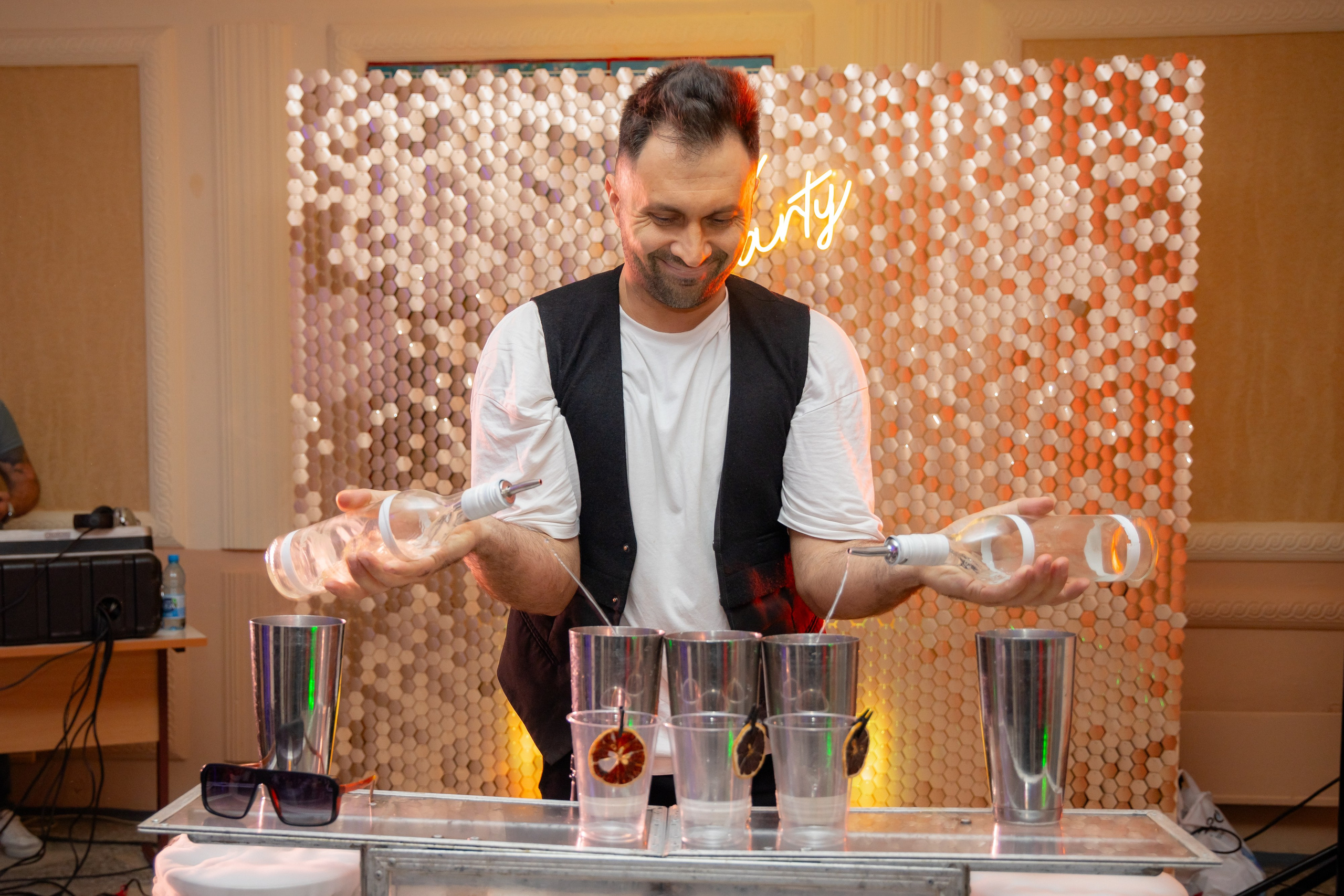 Школьный выпускной 2024 год в Соколе (Минск). Свадебный фотограф в Минске/Беларуси Сергей Спиридонов