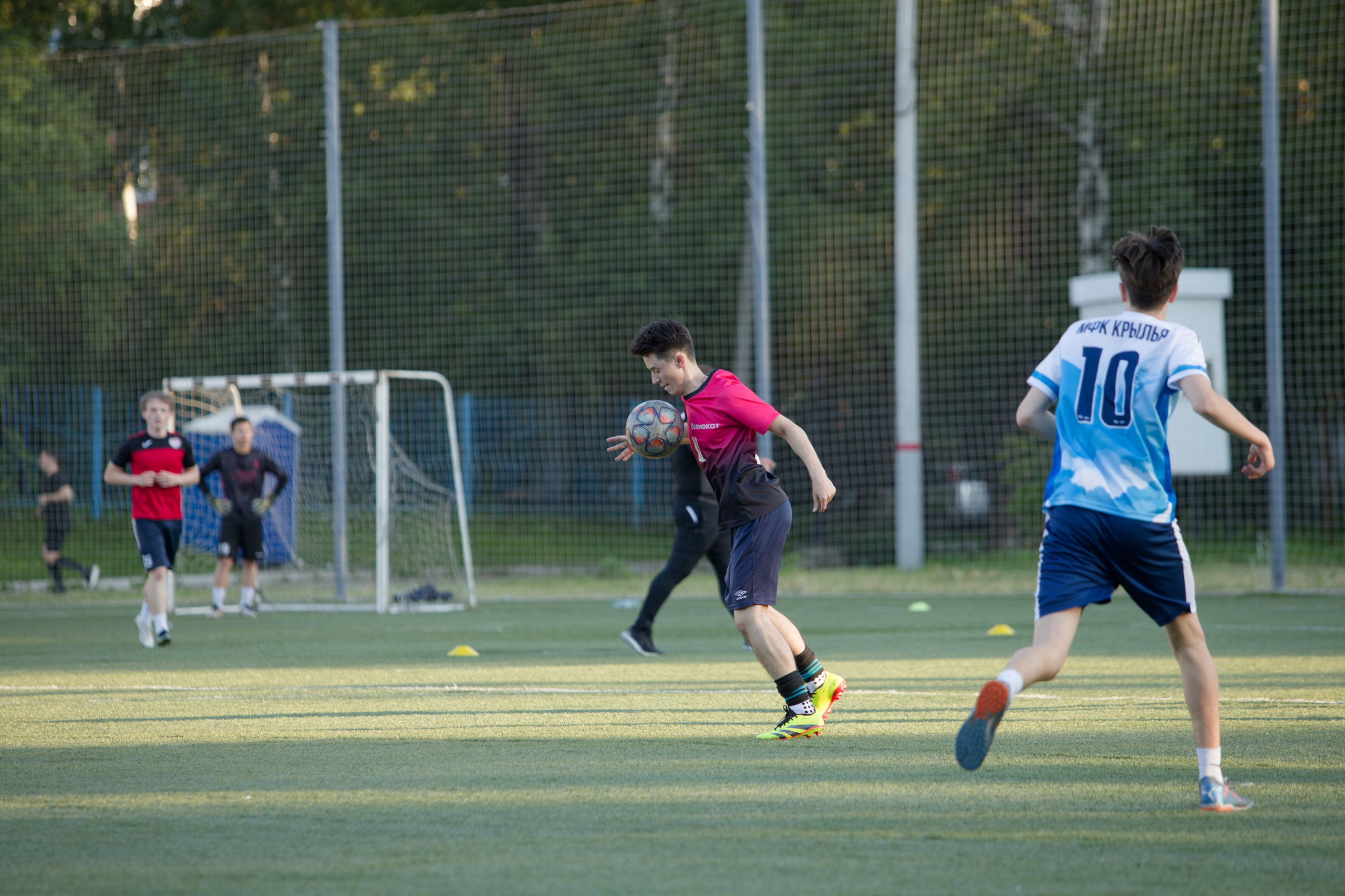 Любительская футбольная лига. Самокат-крылья. 25.06.2025. Репортажный и спортивный фотограф в г. Пермь Зильберг Павел