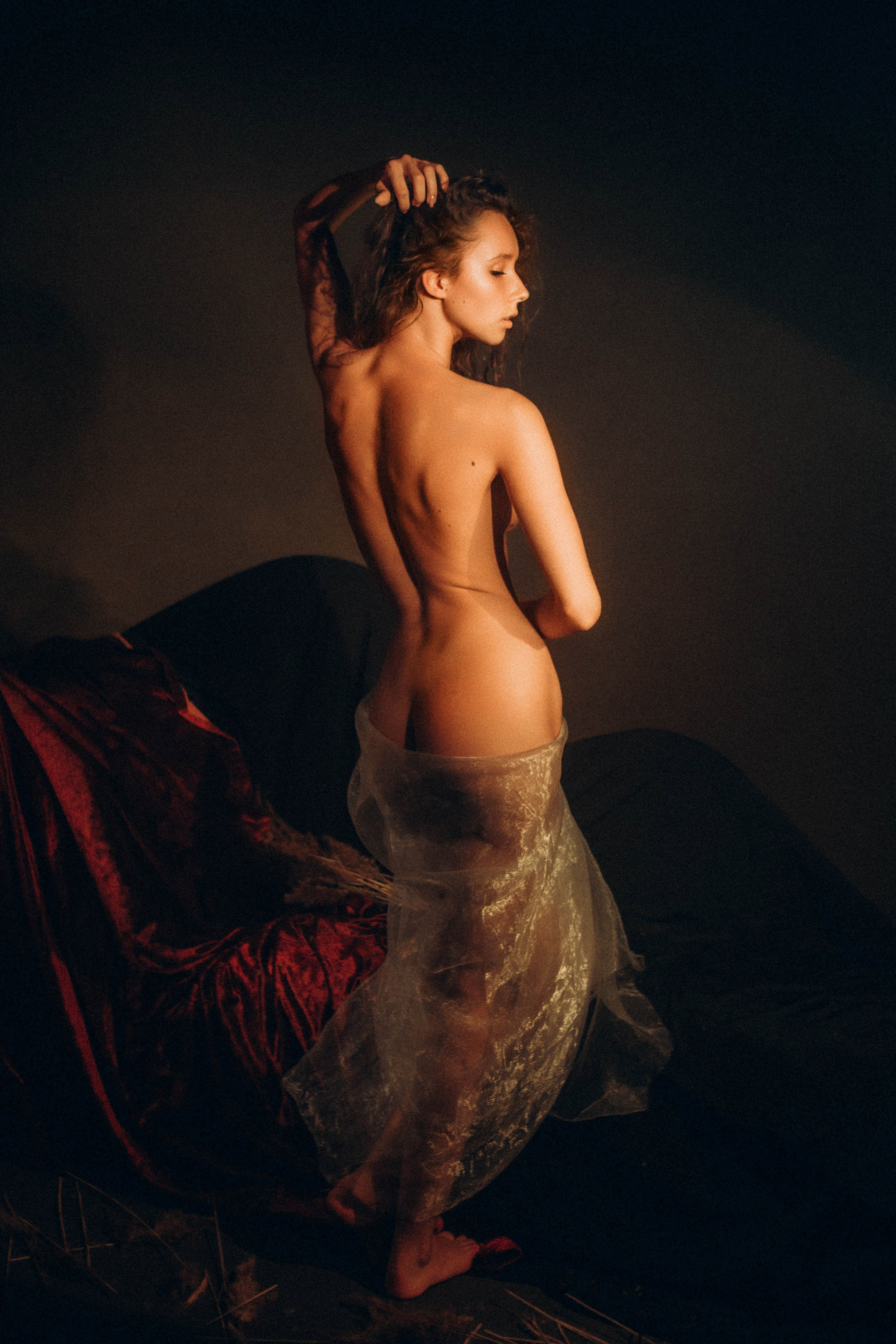 (18+) Обнажённая натура. Создадим шедевр? Виталина и её фотоискусство