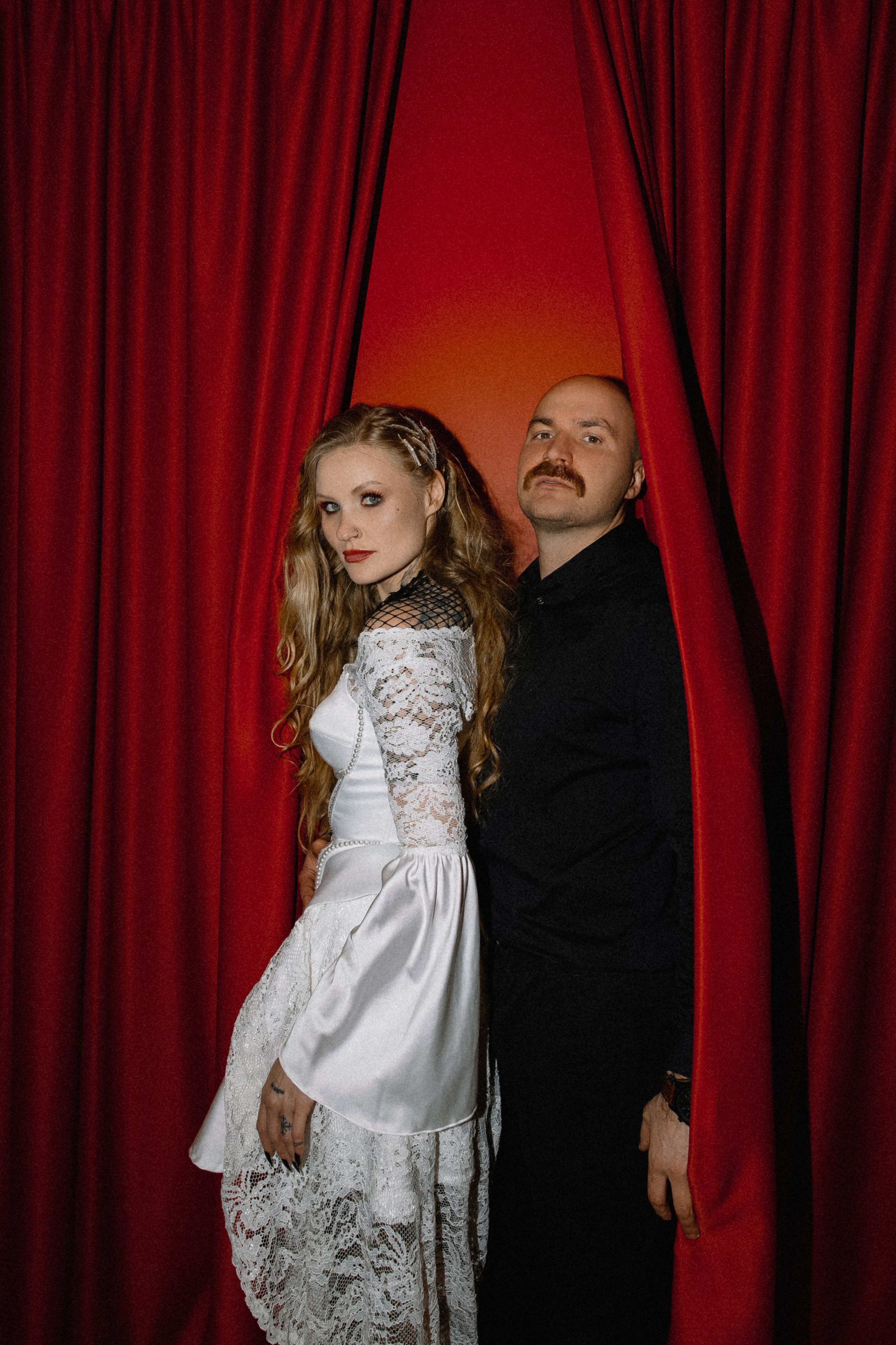 Алая готика. Николь — ваш любимый фотограф в Санкт-Петербурге