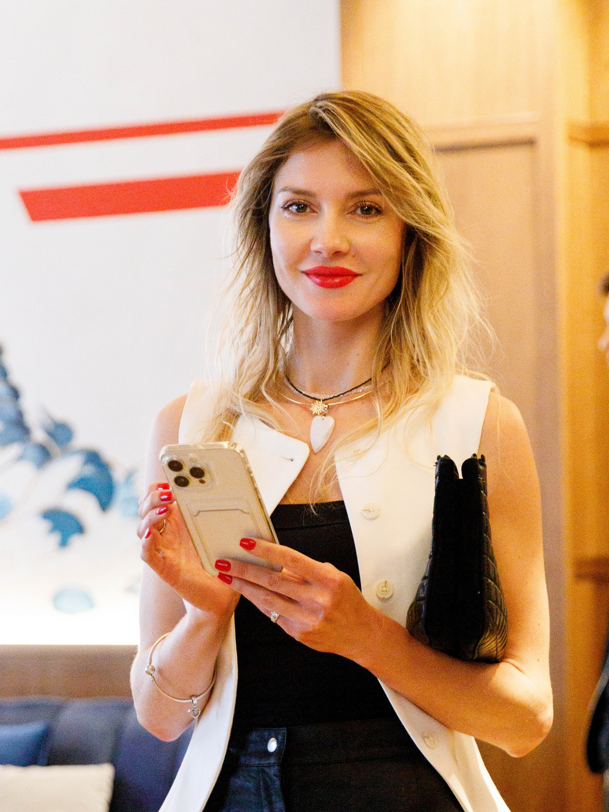 Международный опыт инвестиций РФ и ОАЭ. Бизнес-завтрак в «Магадане». Репортажный фотограф в Новосибирске Алена Помазунова