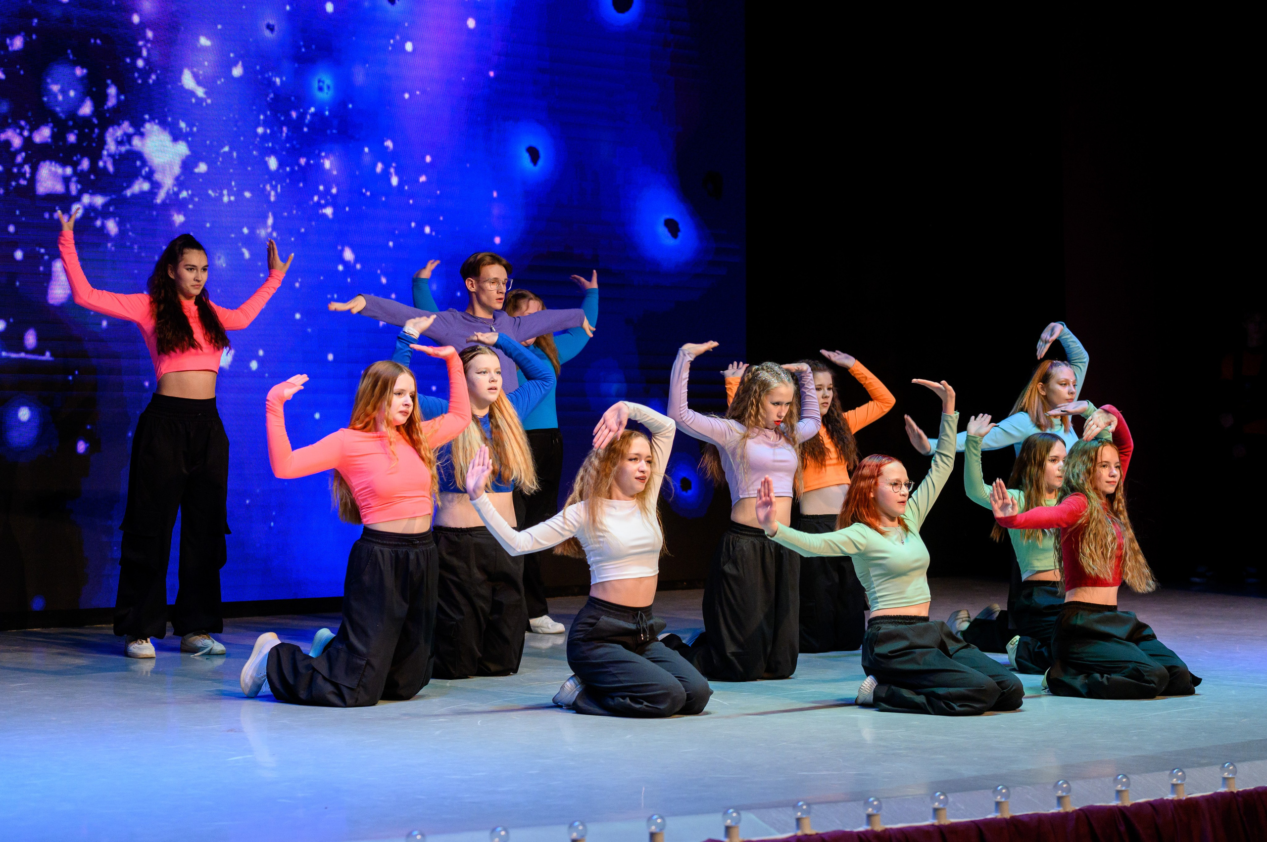 Отчётный концерт «Зажигай». Главная