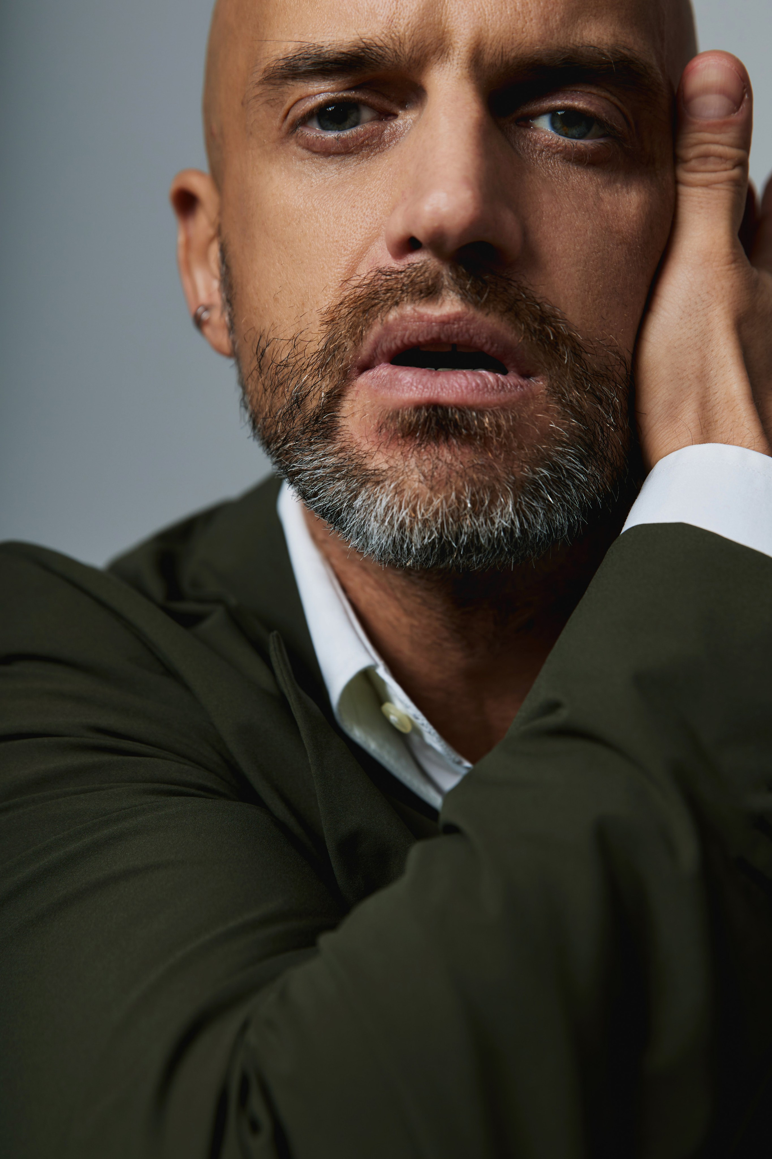 Илья. Он умеет быть разным. От строгого до безумного. Пять лиц одного героя. Татьяна Фомичева. Репортажный и светский фотограф в Москве