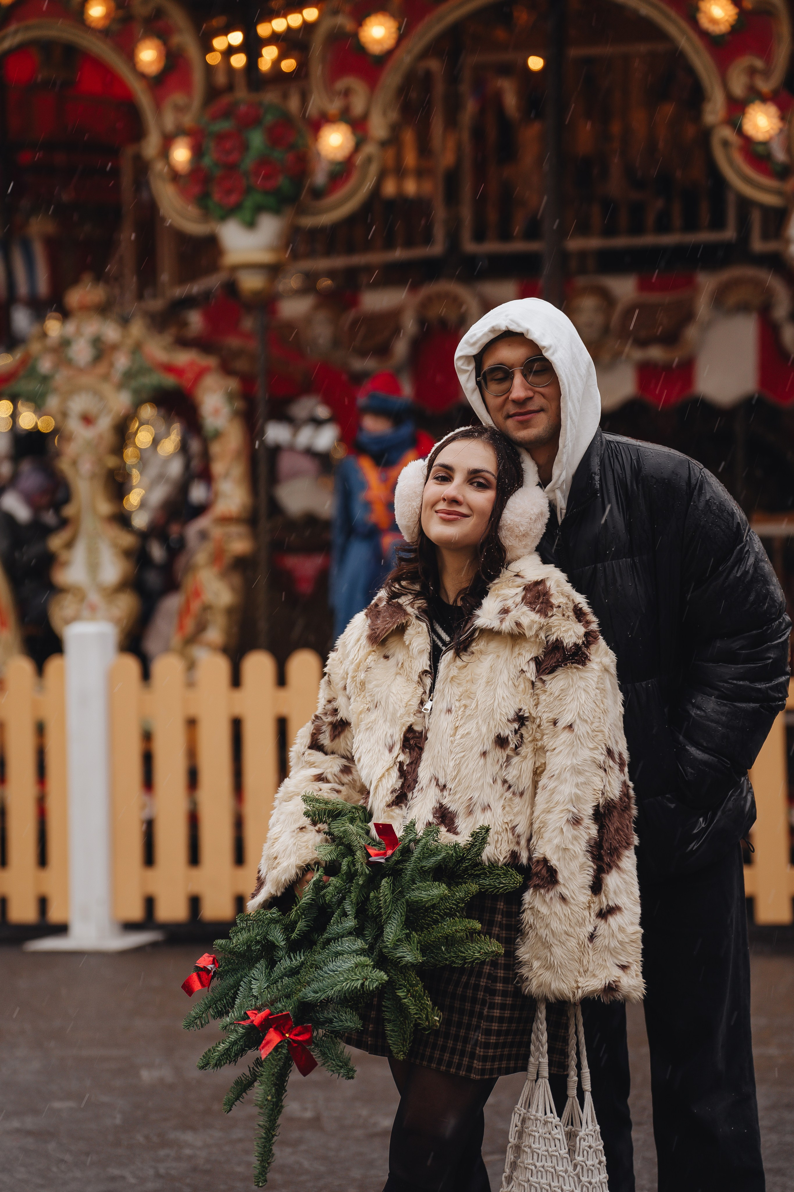 ПРОГУЛКА НА МАНЕЖНОЙ ПЛОЩАДИ ДЛЯ ДЕВУШКИ ПЕРЕД НОВЫМ ГОДОМ (НОВОГОДНЯЯ ФОТОСЕССИИЯ НА МАНЕЖНОЙ ПЛОЩАДИ). Профессиональный фотограф, Санкт-Петербург — Виктория Богомолова