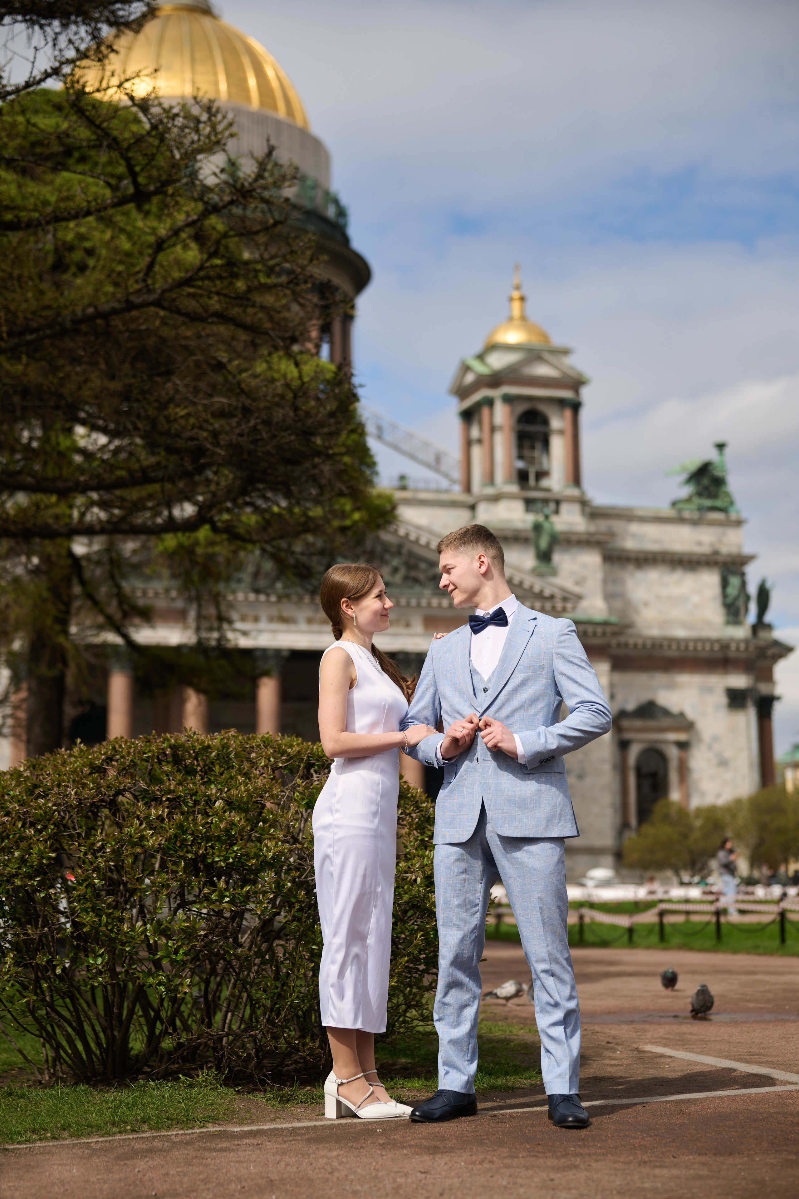 Прогулка у Исаакиевского собора. Фотосессия в Санкт-Петербурге | Услуги профессионального фотографа
