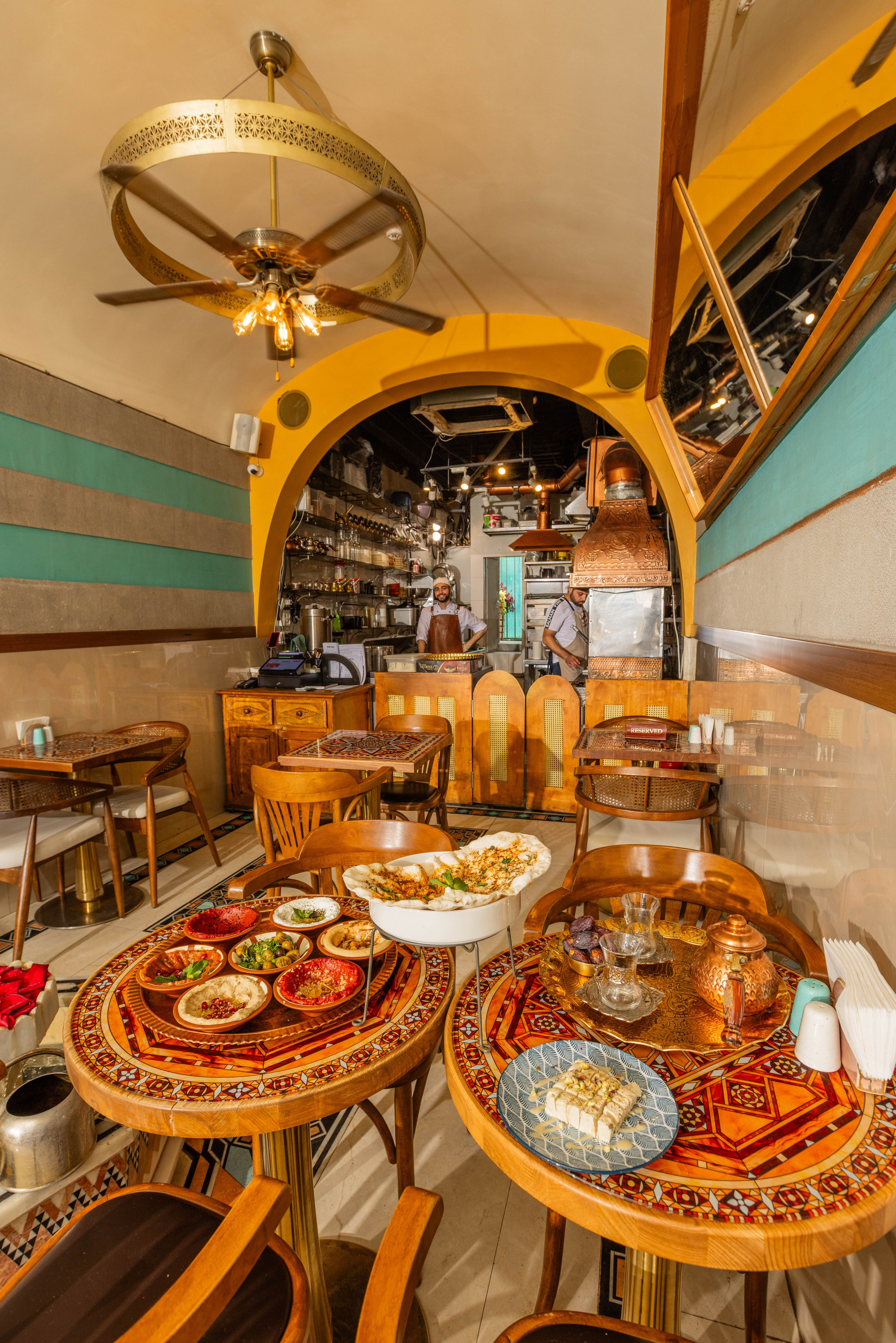 Фотосъёмка интерьера — Ресторана Ливанской Кухни «ADAM». Рекламный, предметный, репортажный, семейный фотограф и художник в Москве