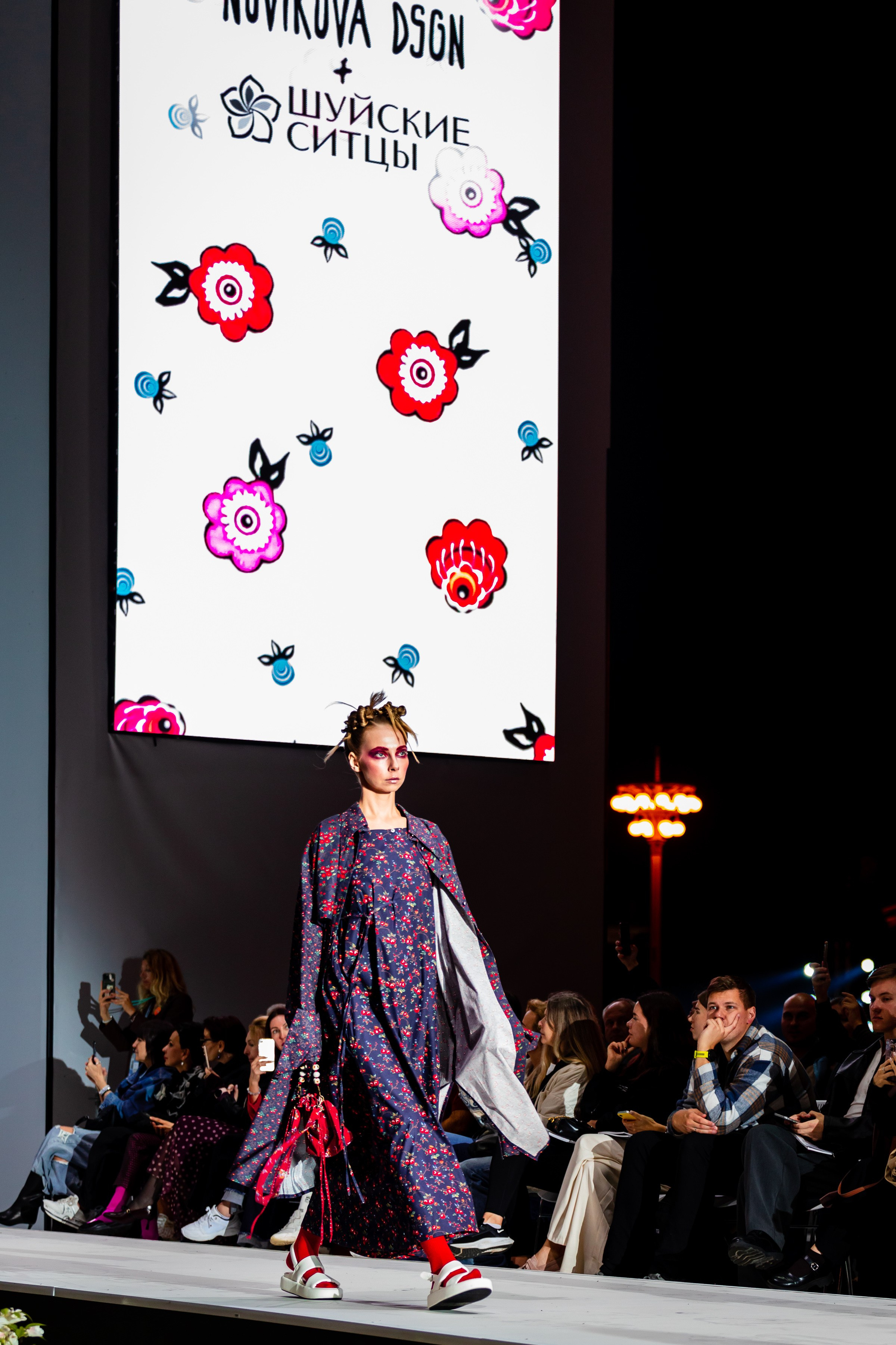 Фото с показа NOVIKOVA DSN и Шуйские ситцы MFW 29.08.25. Фотосессии и репортаж — Фотограф в Москве — Рина Серёгина