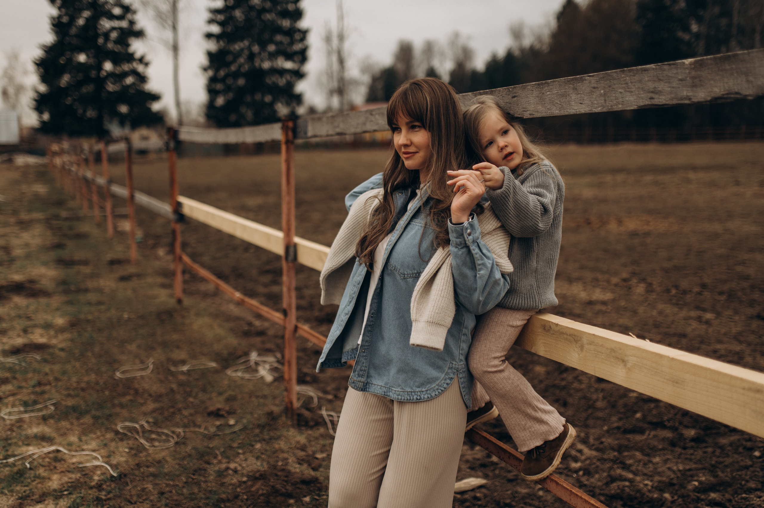 На конюшне. Семейный фотограф Нагорнова Виктория