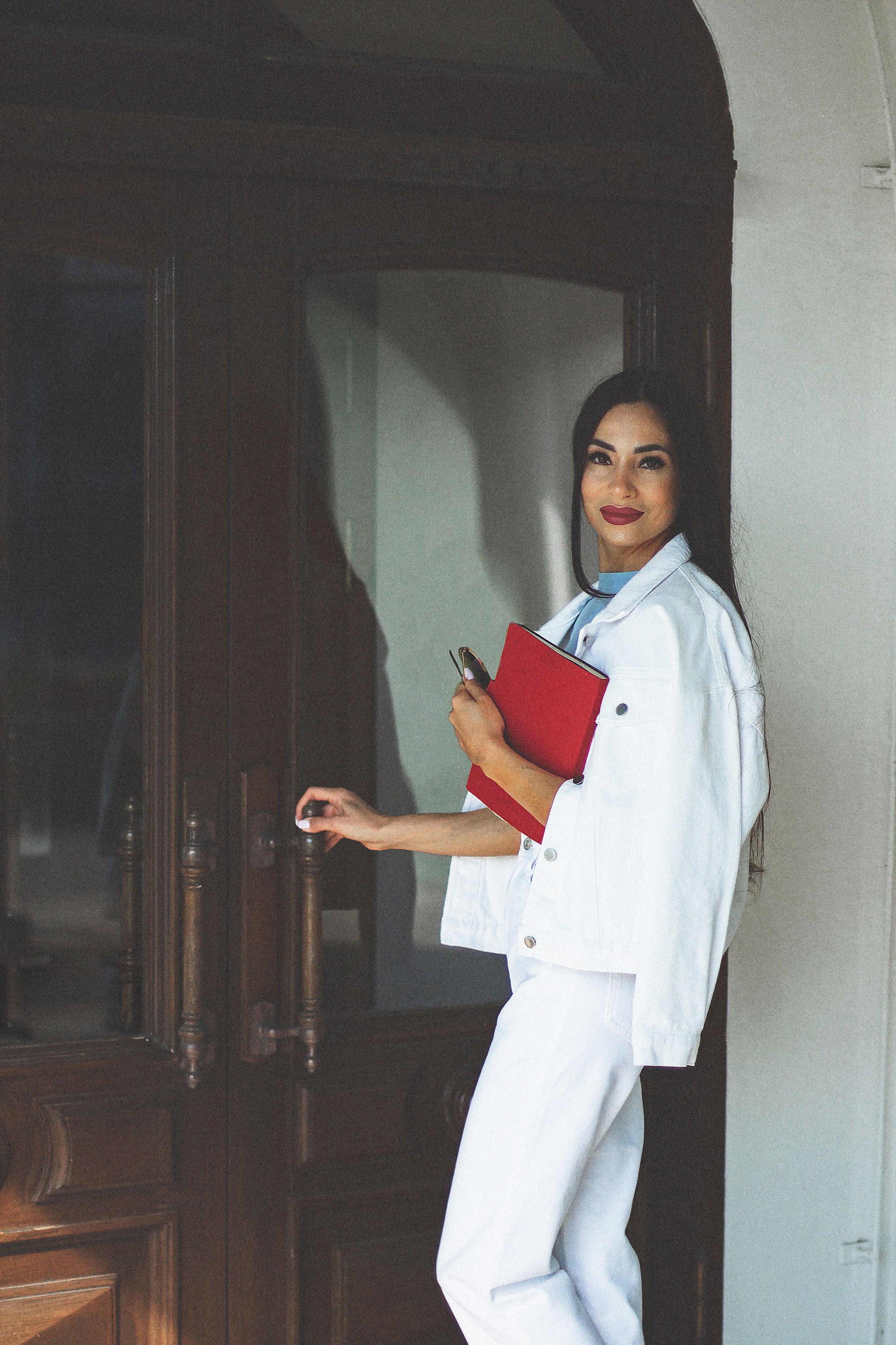 Юлия. Фотограф и видеограф в Омск/Москва Сащенко Лера